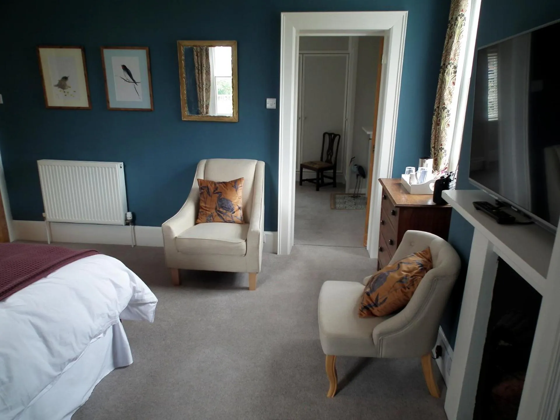 Seating area, Bed in Upper Buckton B&B