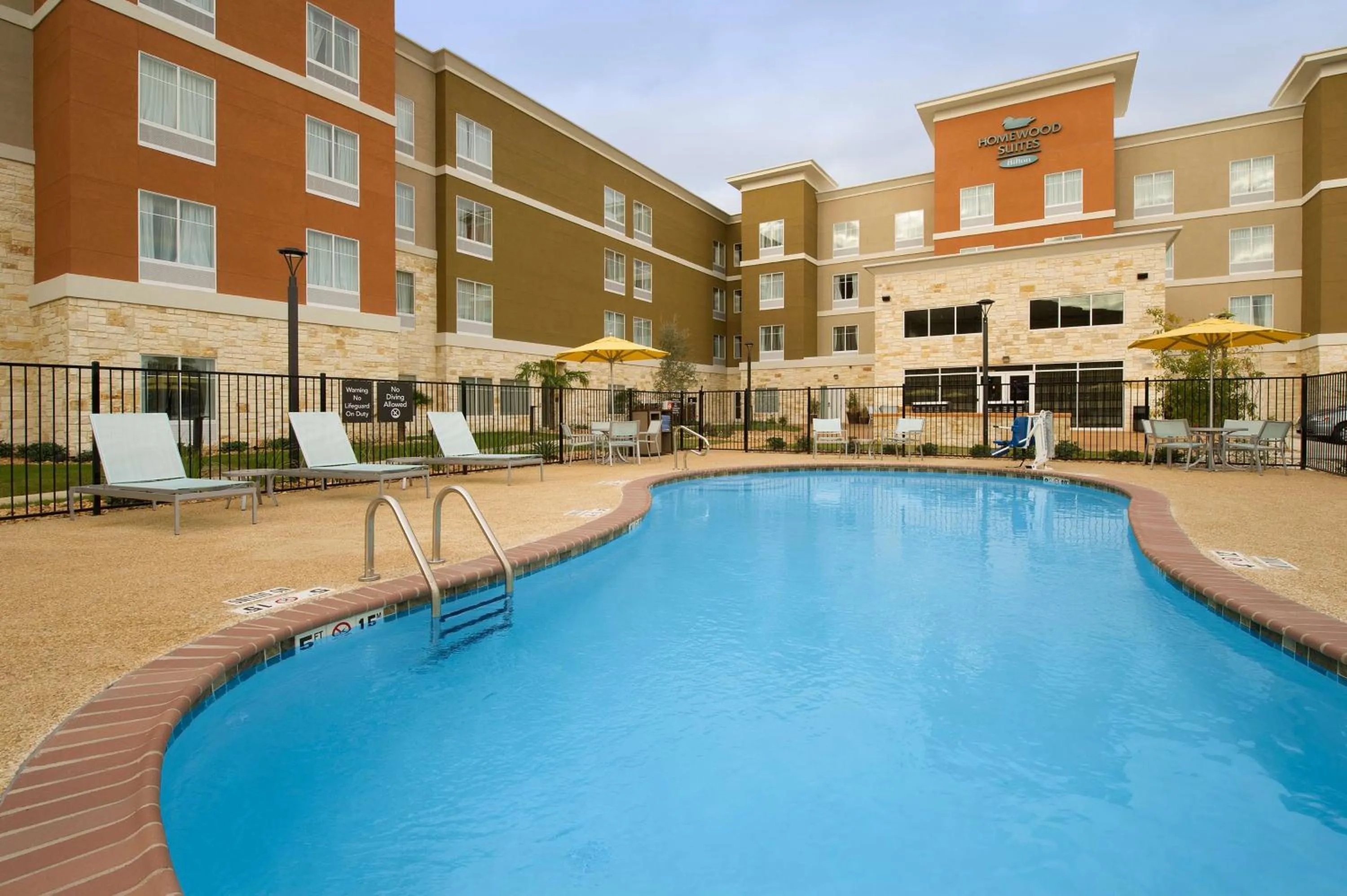 Property building in Homewood Suites by Hilton Lackland AFB/SeaWorld, TX