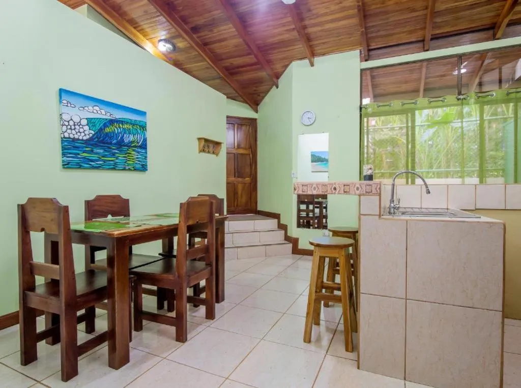 Kitchen or kitchenette in Jungle Beach Hotel Manuel Antonio