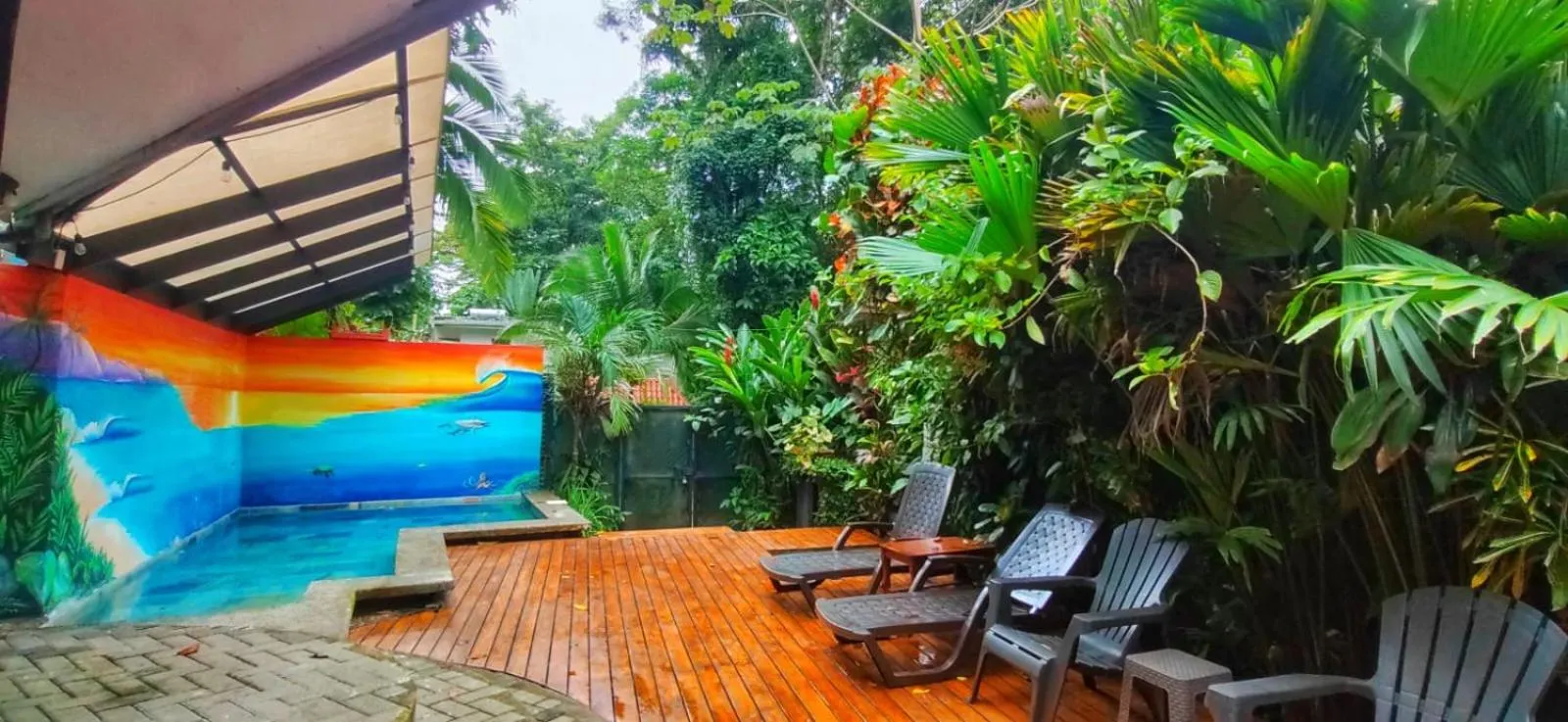 Swimming pool in Jungle Beach Hotel Manuel Antonio