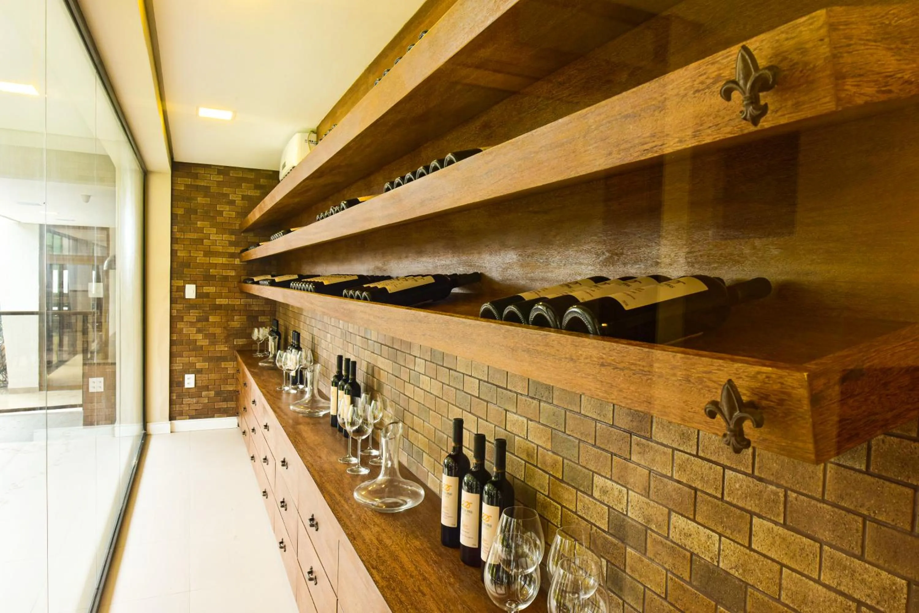 Alcoholic drinks in Porto das Dunas Boutique Praia Hotel