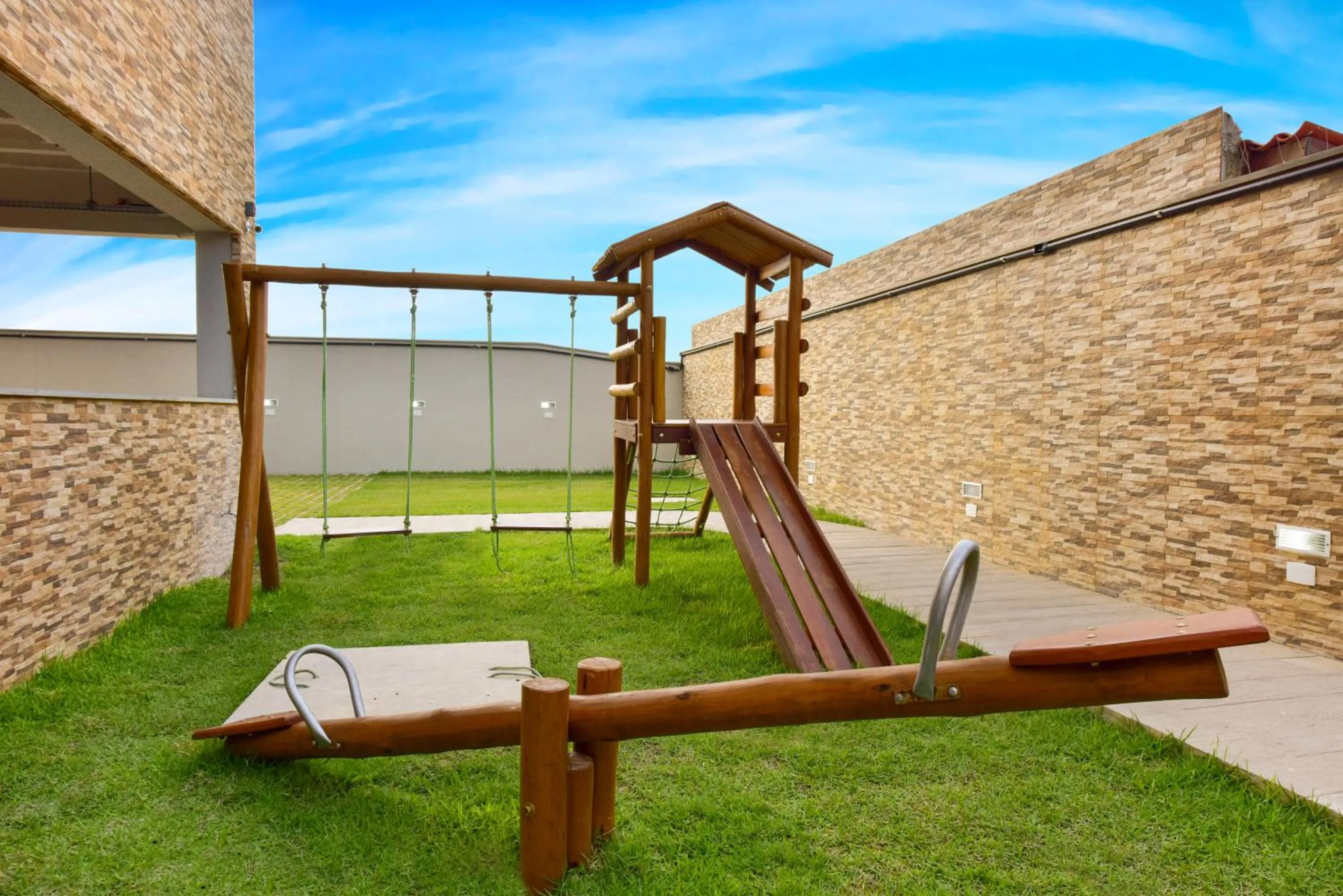 Children play ground in Porto das Dunas Boutique Praia Hotel