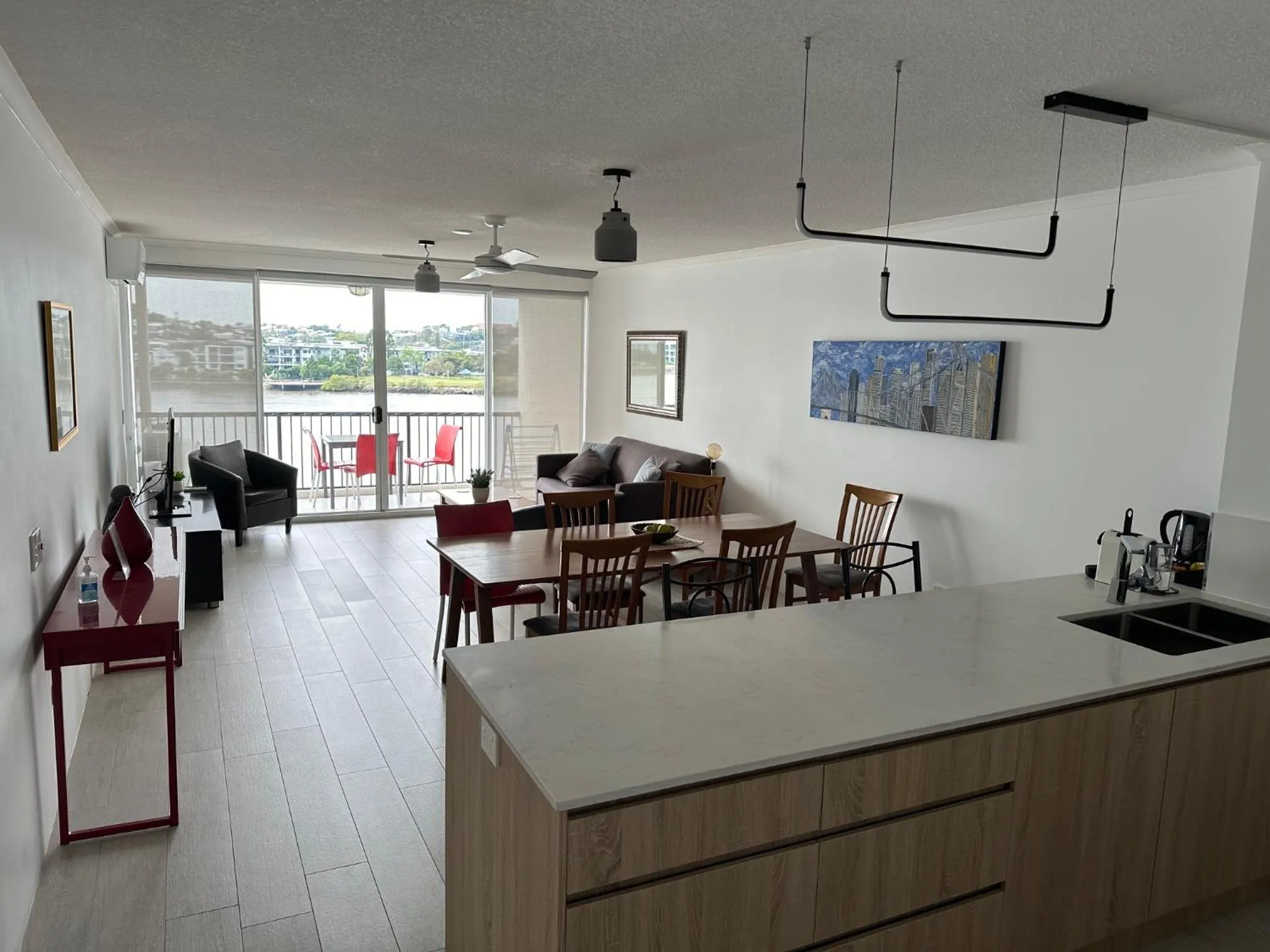 Living room in Goldsborough Place Apartments
