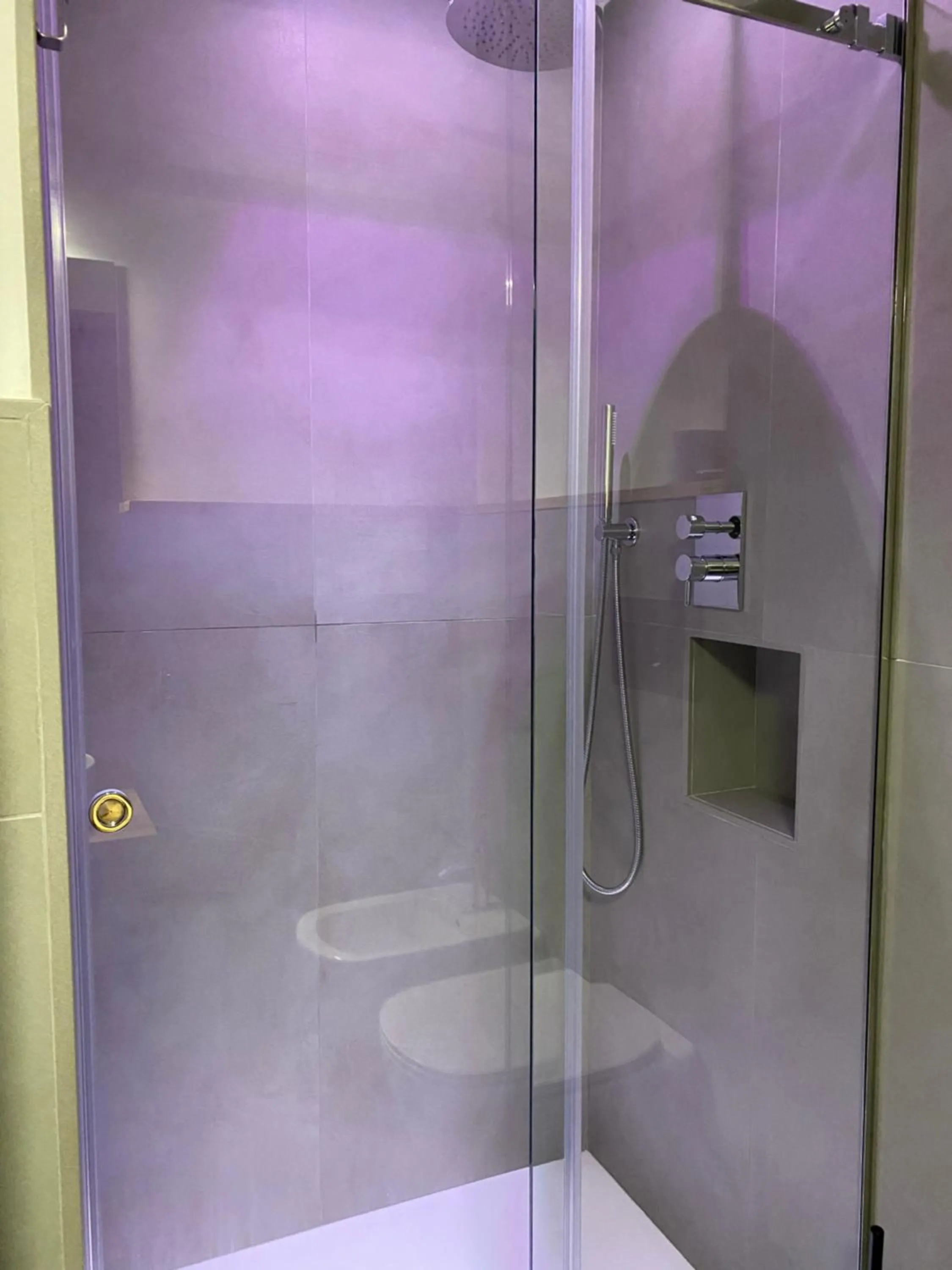 Bathroom in La Taverna Antica Rooms