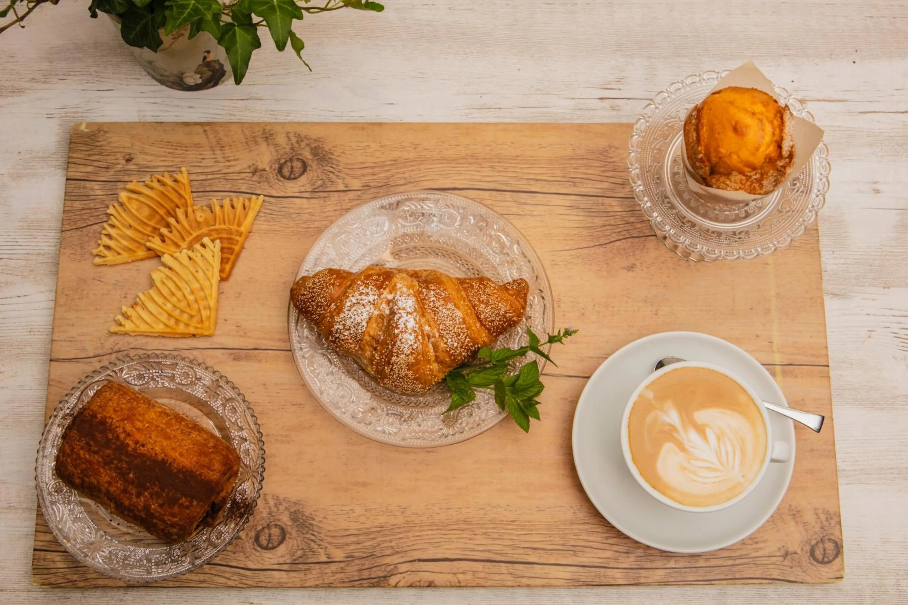 Breakfast in La Taverna Antica Rooms