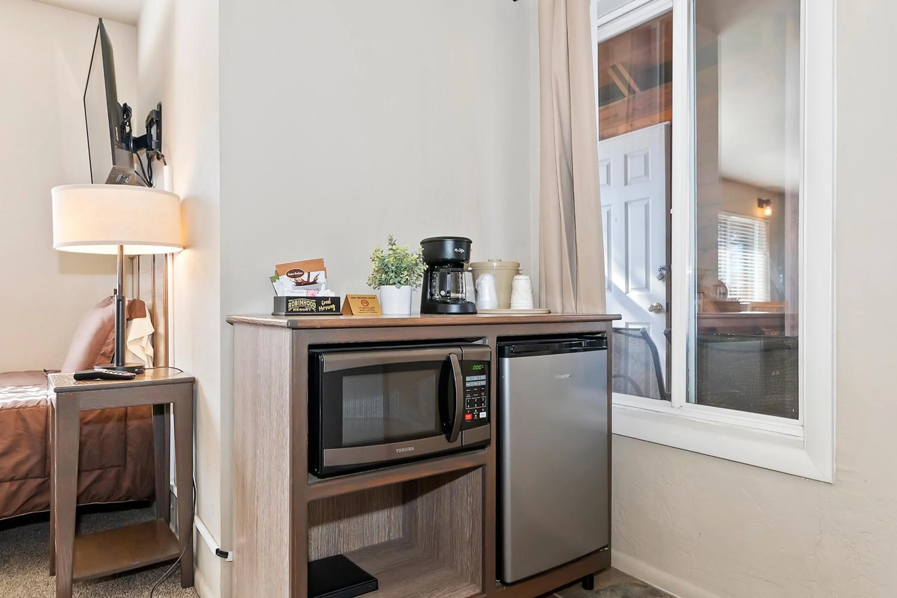 Coffee/tea facilities in Robinhood Resort