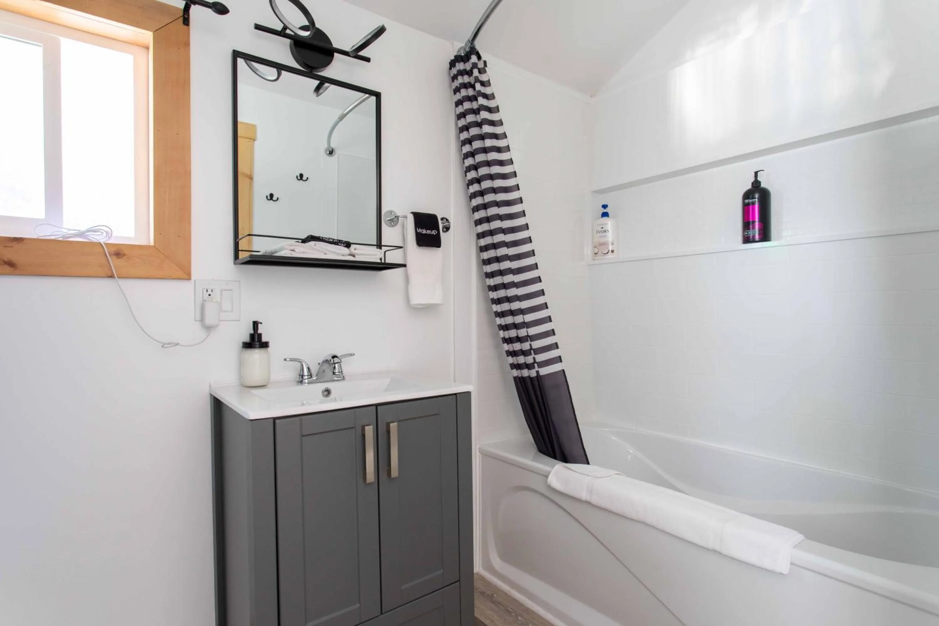 The Valley View Cabins and Event Center