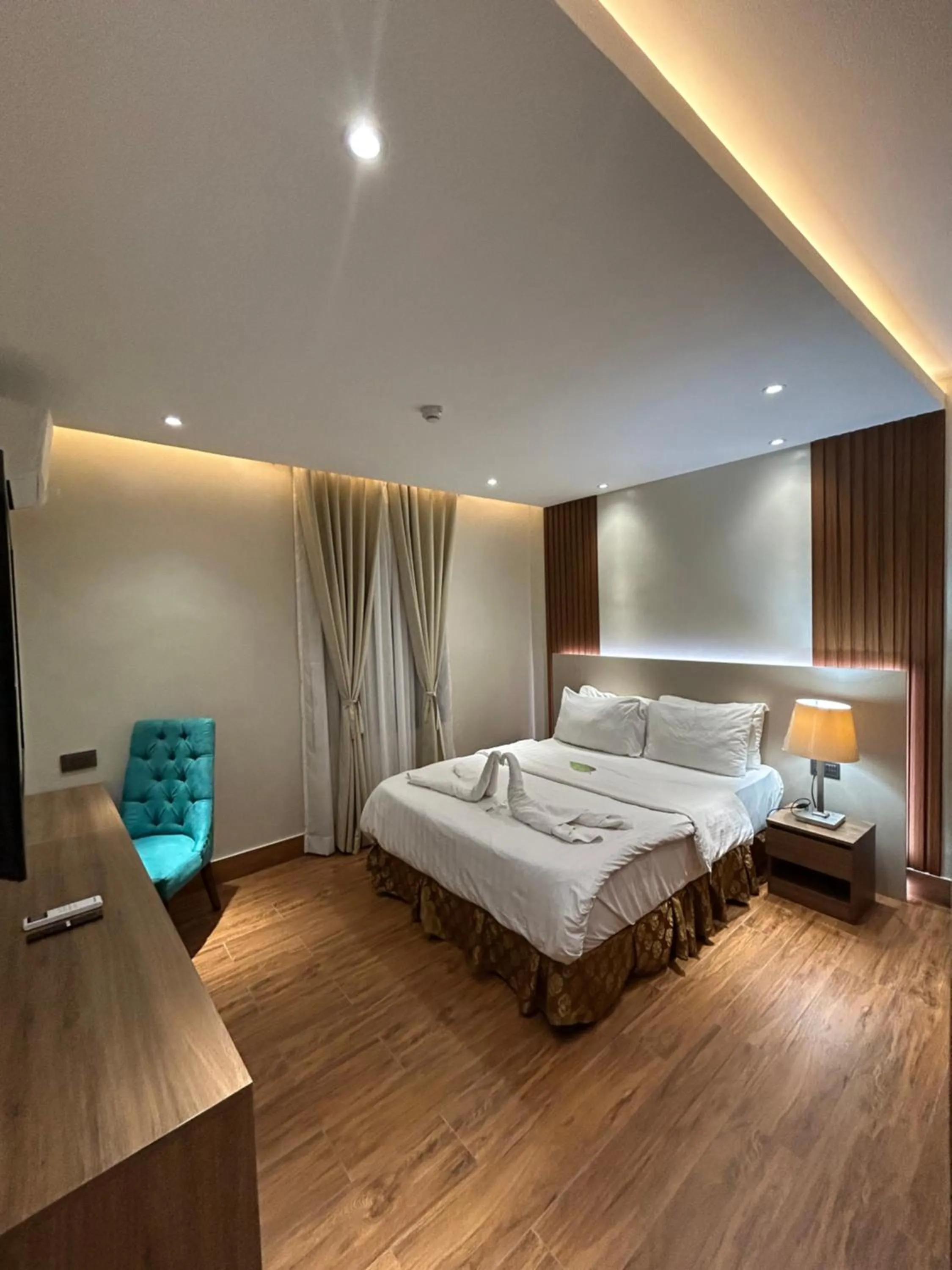 Bed in DM Residente Hotel Inns & Villas