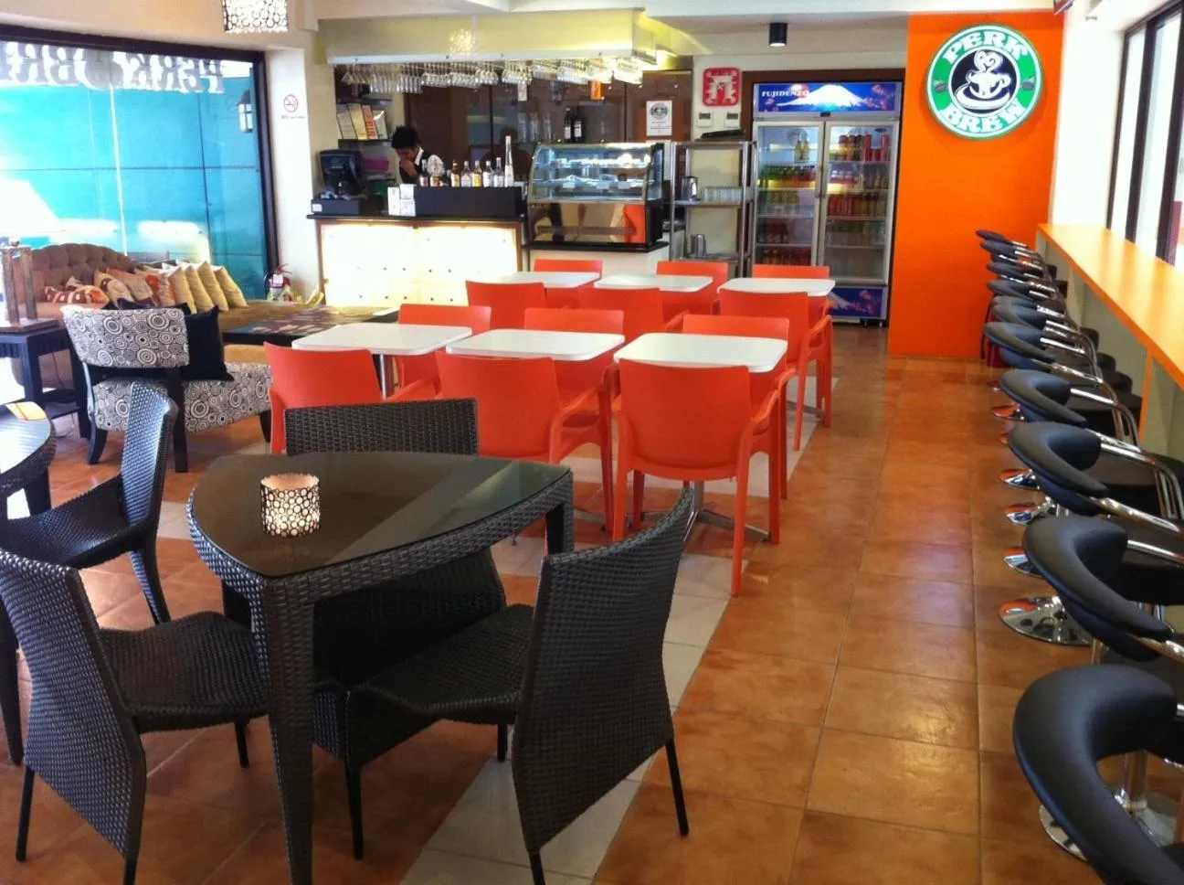 Restaurant/places to eat in DM Residente Hotel Inns & Villas