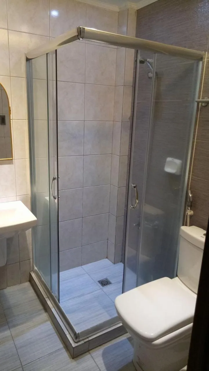 Bathroom in DM Residente Hotel Inns & Villas