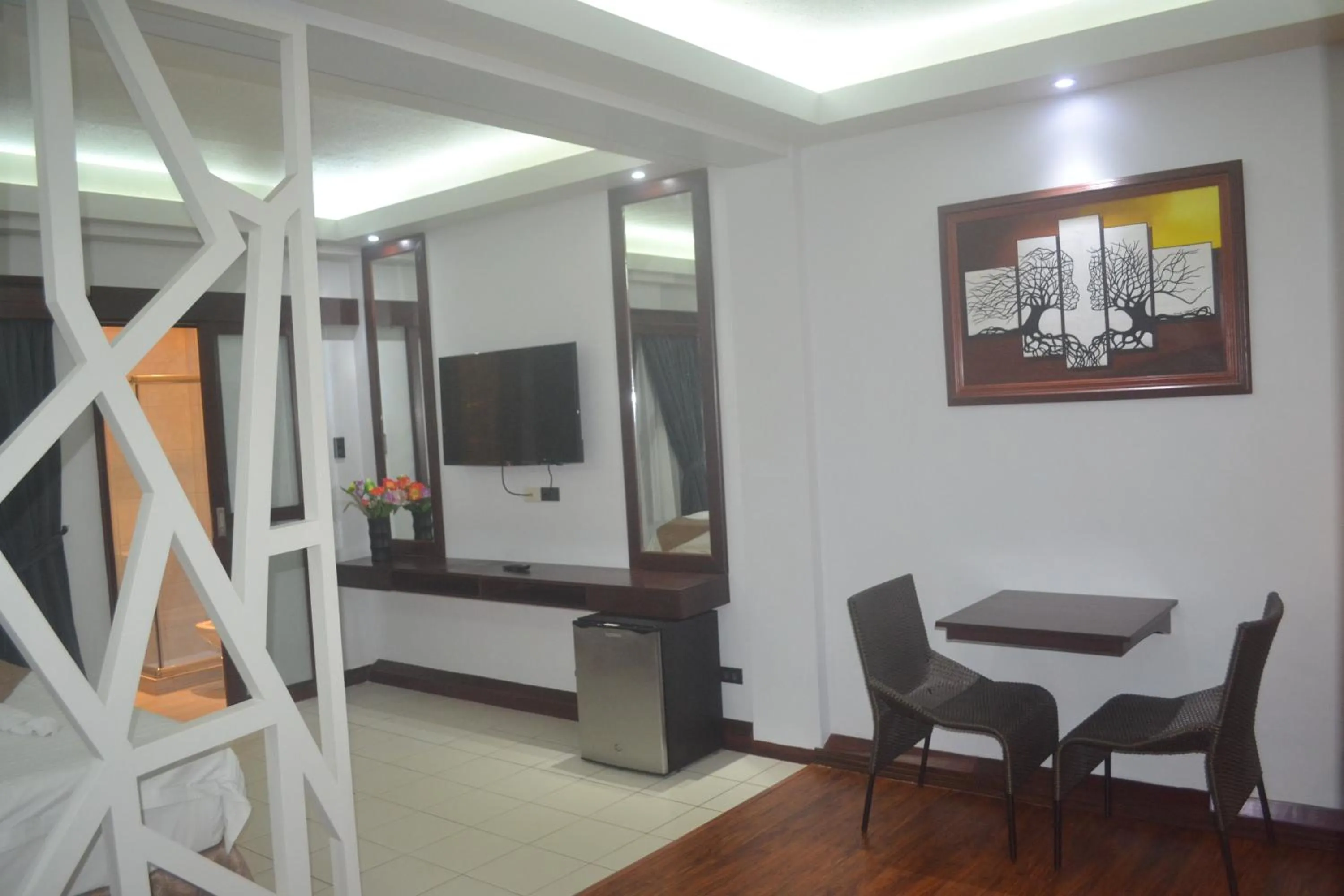 Dining area in DM Residente Hotel Inns & Villas