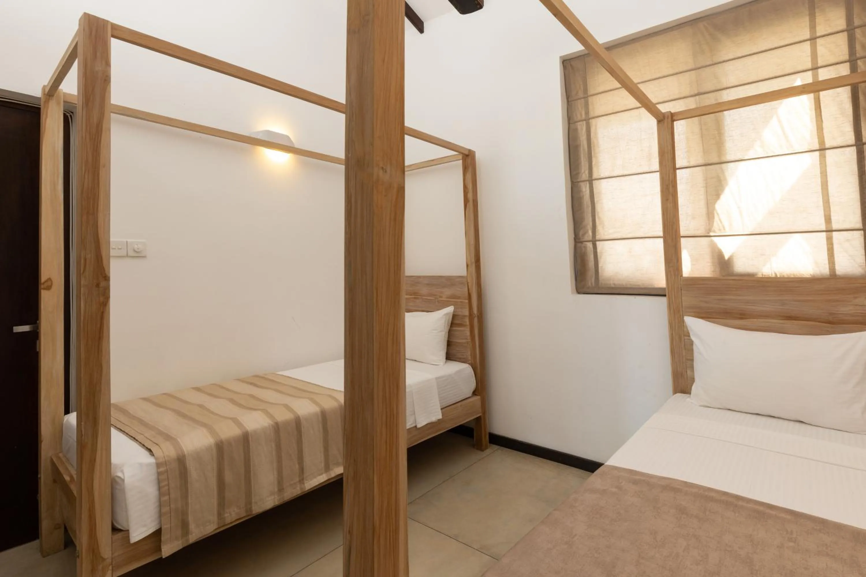 Bed in Parangi Weligama Bay - Thema Collection