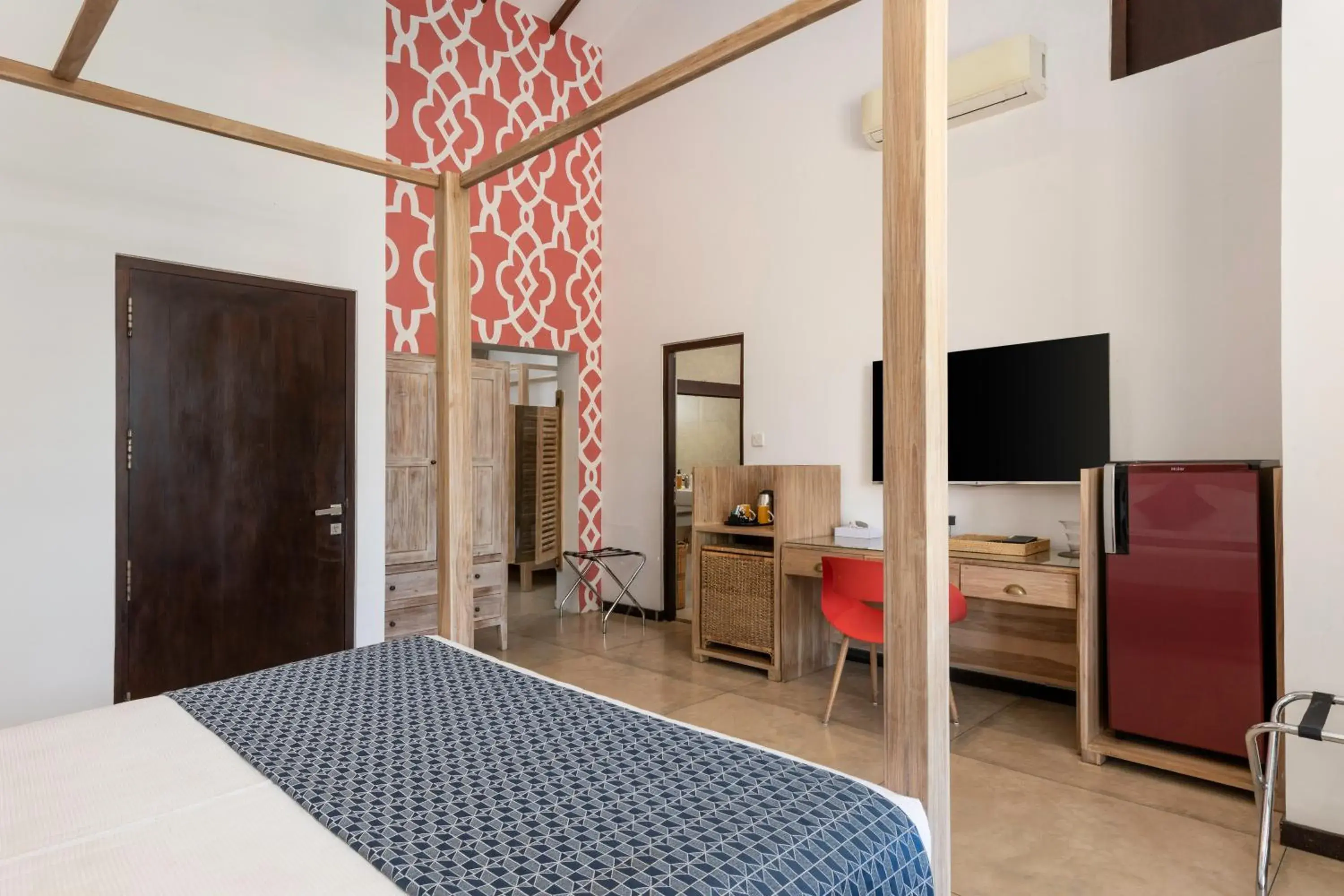 Superior Family with refreshing mocktails, beachfront dining, evening tea with snacks at Café Surf, and homemade ice cream. in Parangi Weligama Bay - Thema Collection Superior Family with refreshing mocktails, beachfront dining, evening tea with snacks at Café Surf, and homemade ice cream. in Parangi Weligama Bay - Thema Collection