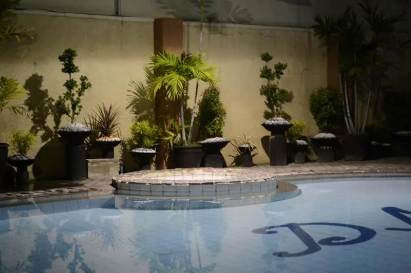 Swimming pool in DM Residente Villas