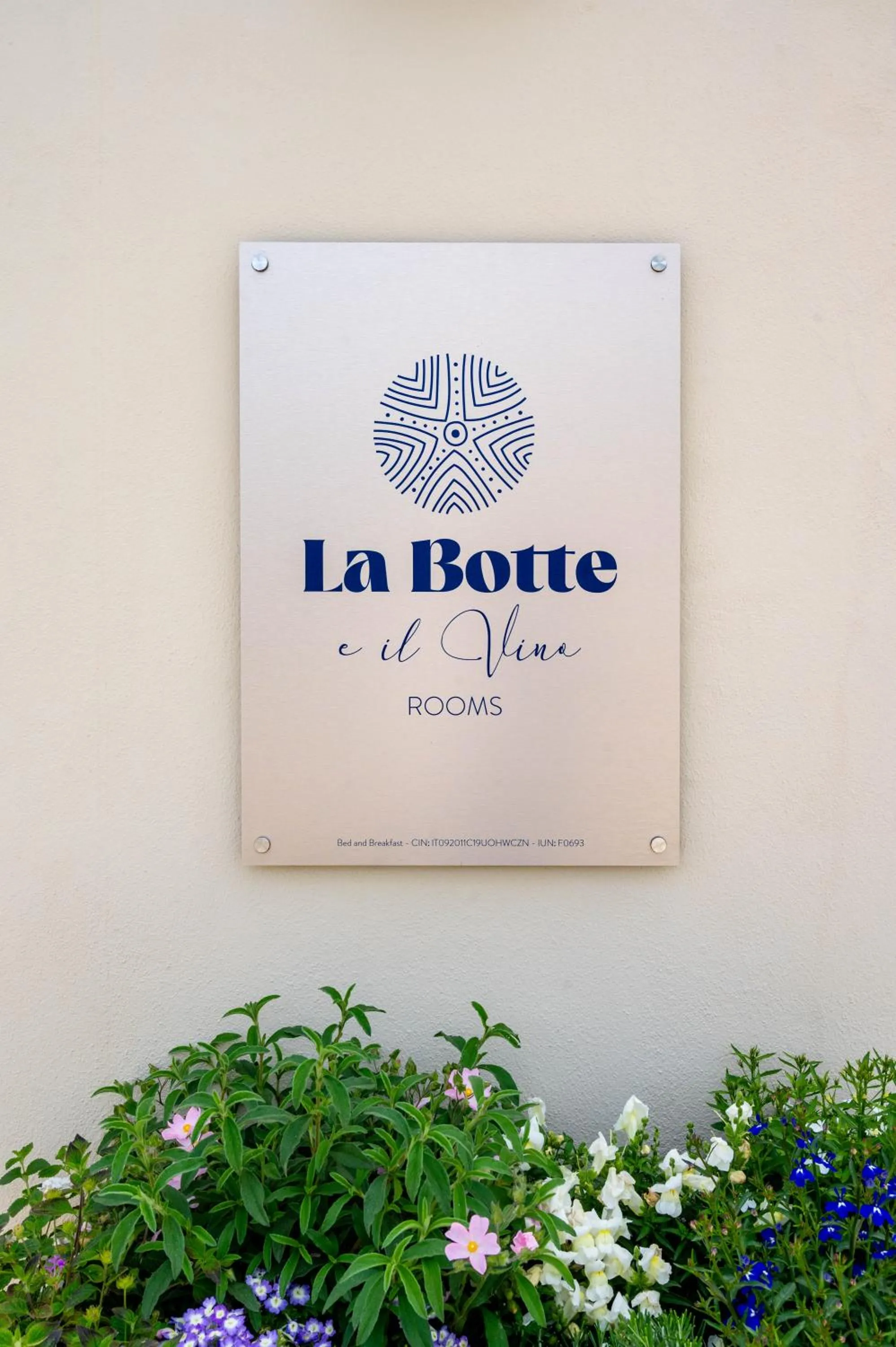 Property building in La Botte e il Vino Rooms