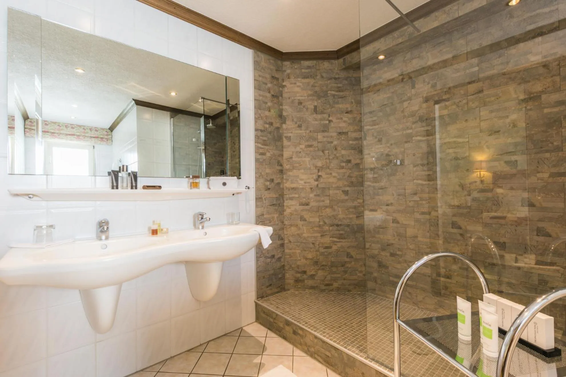 Bathroom in Lohmann's Romantik Hotel Gravenberg