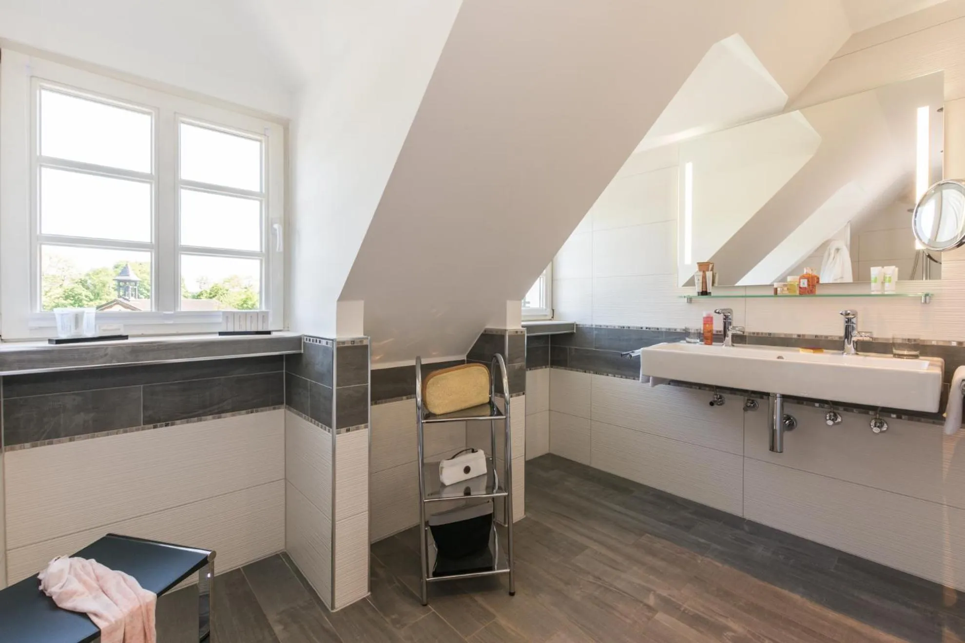 Bathroom in Lohmann's Romantik Hotel Gravenberg