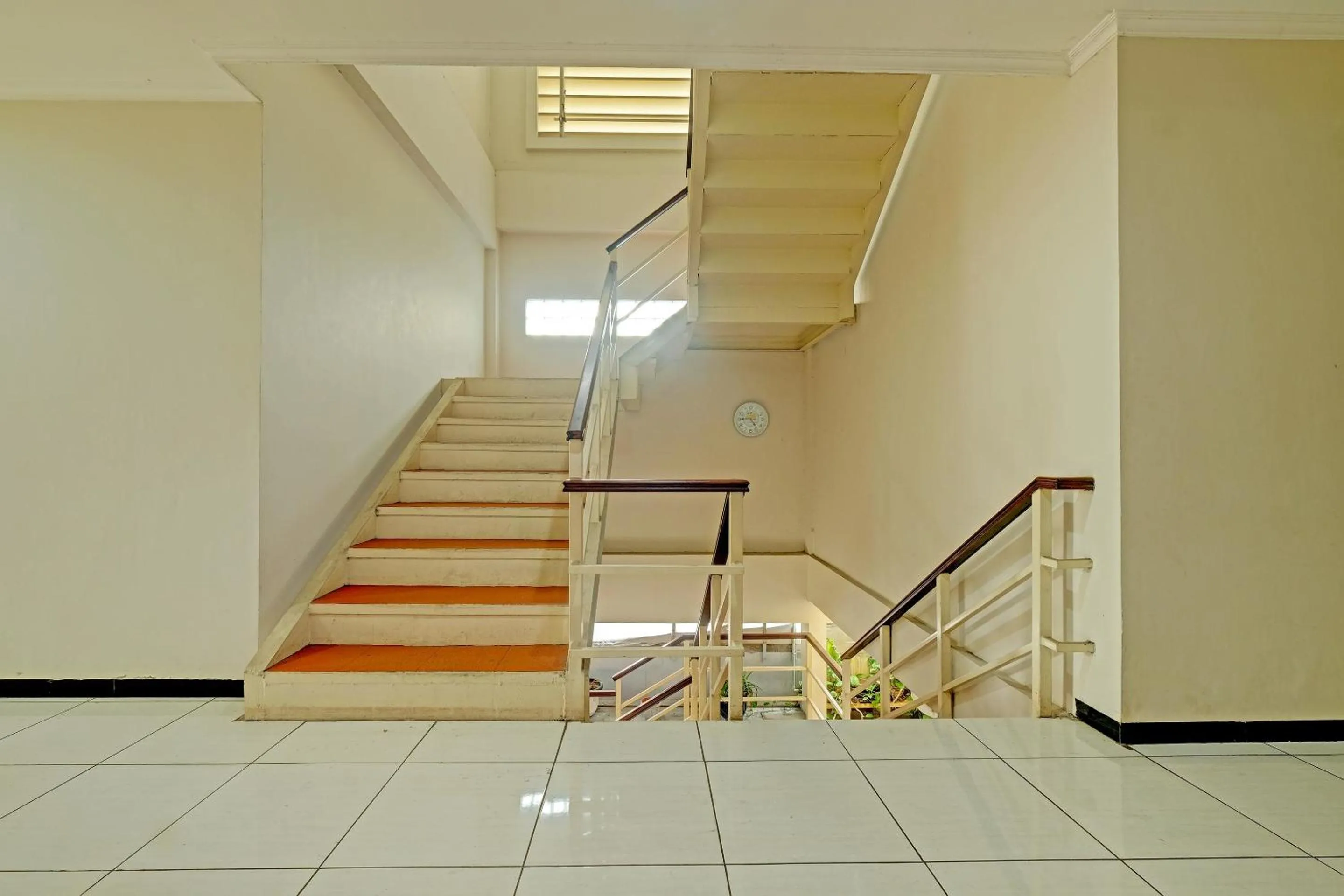 Lobby or reception in Hotel O Sky Guesthouse