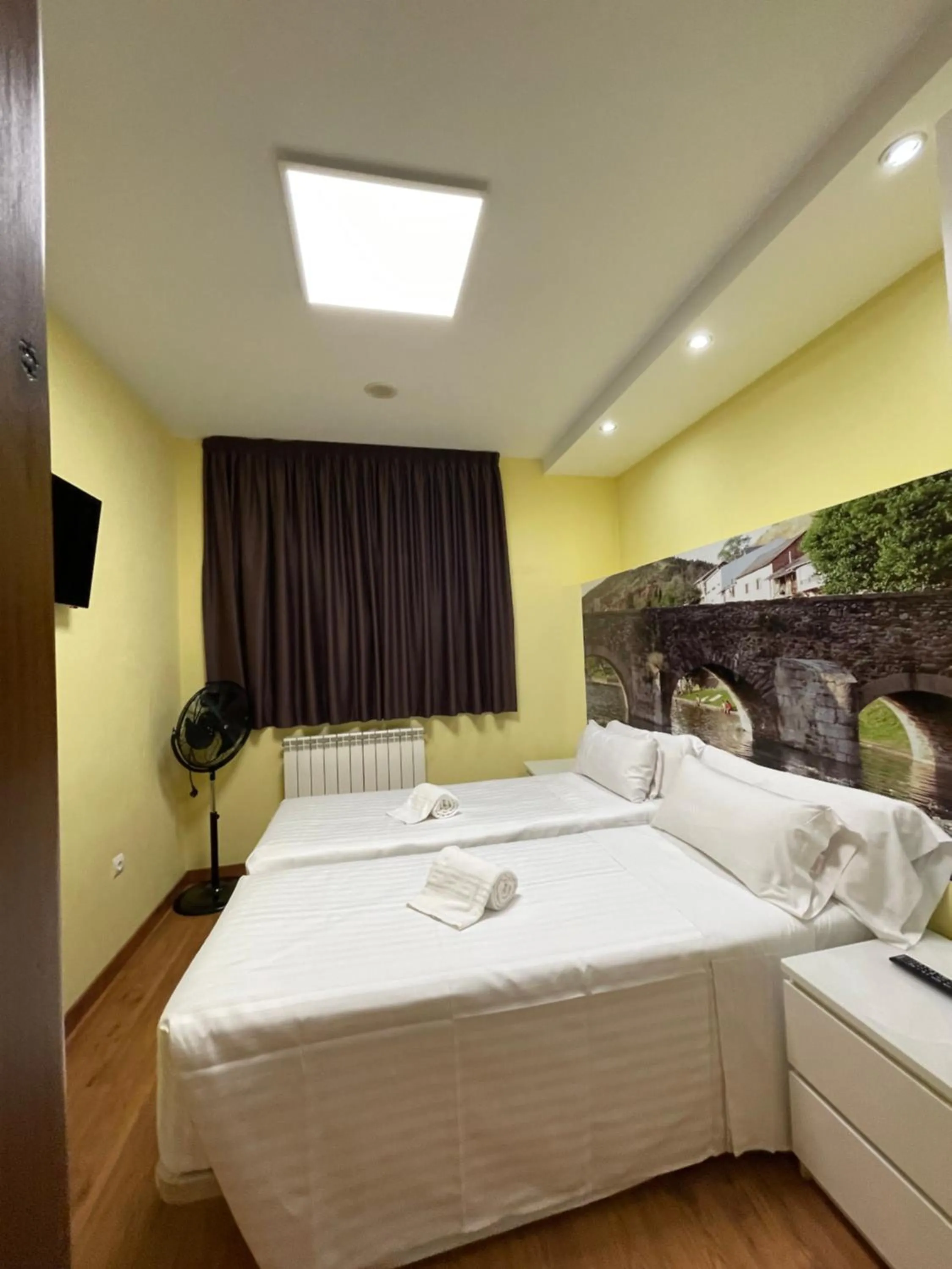 Bed in The Way Hotel Molinaseca