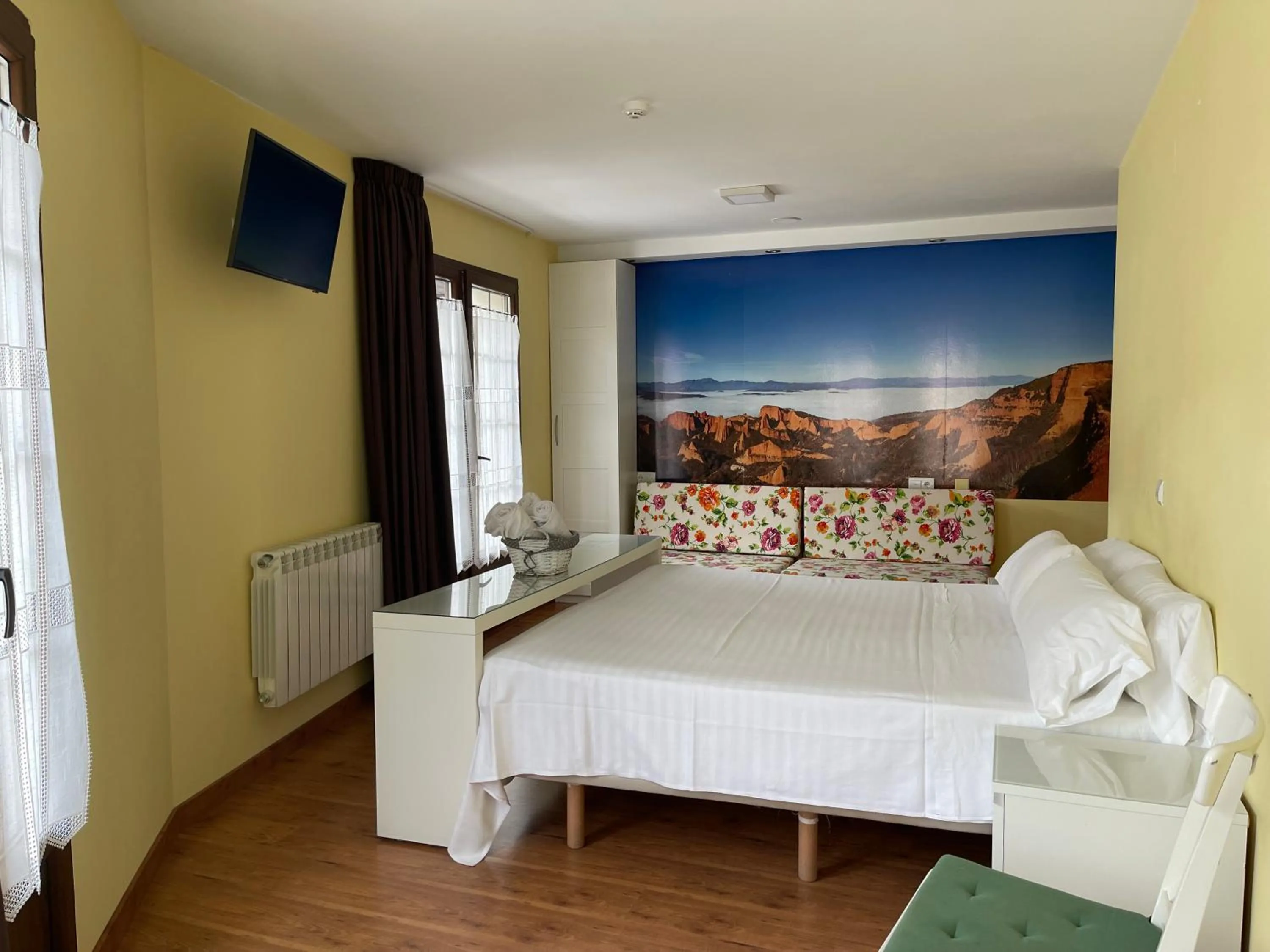 Bed in The Way Hotel Molinaseca