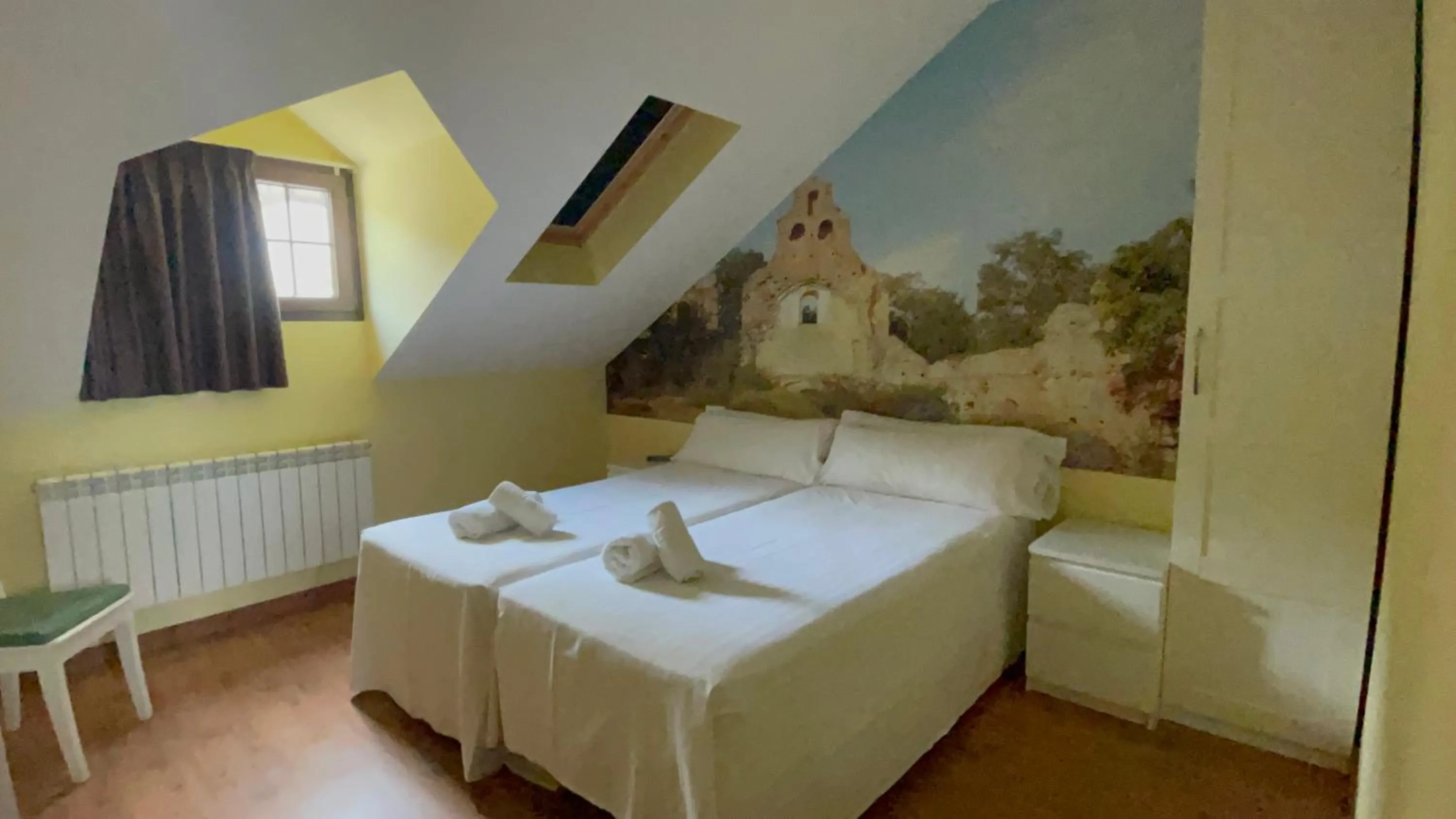 Bed in The Way Hotel Molinaseca