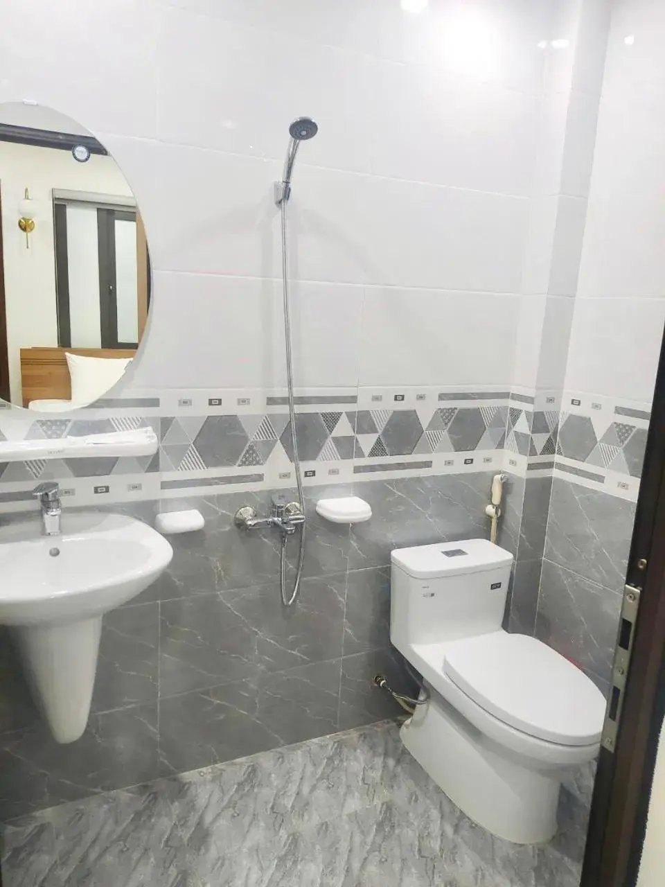 Economy Twin Room in Little Vietnam Hotel - Cát Bà Economy Twin Room in Little Vietnam Hotel - Cát Bà