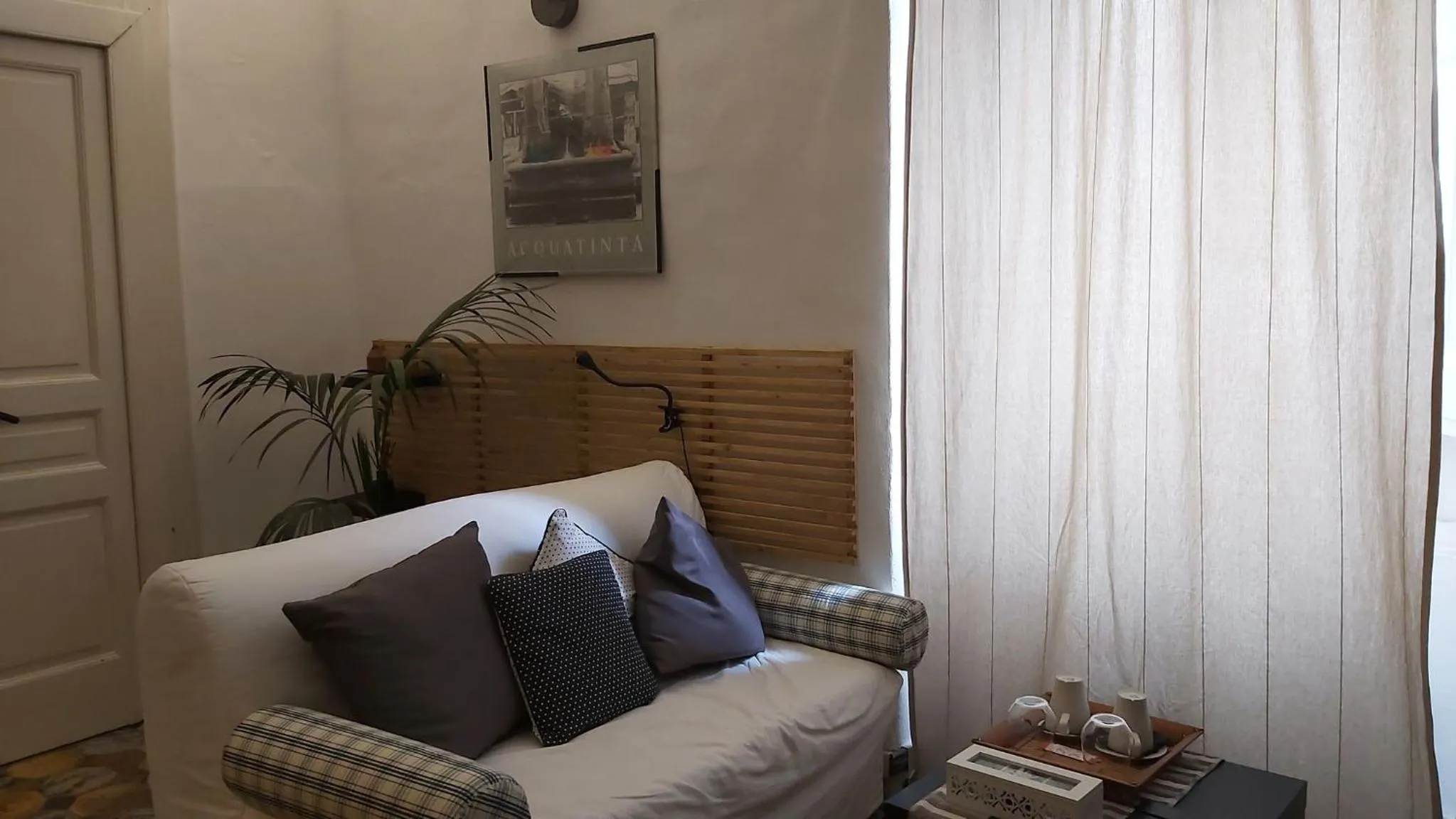 Seating area, Bed in dimora aganoor business suite