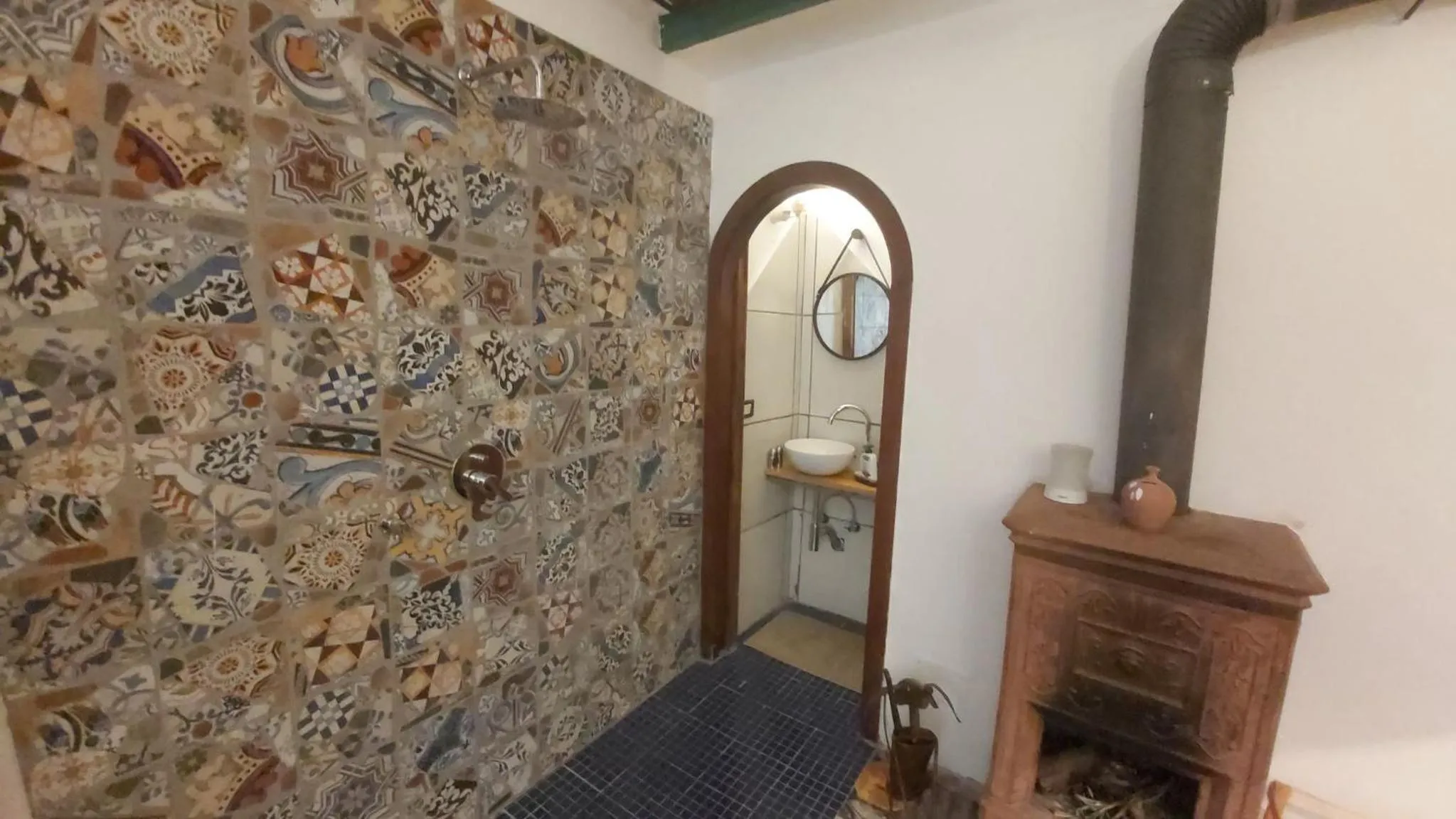 Shower in dimora aganoor business suite