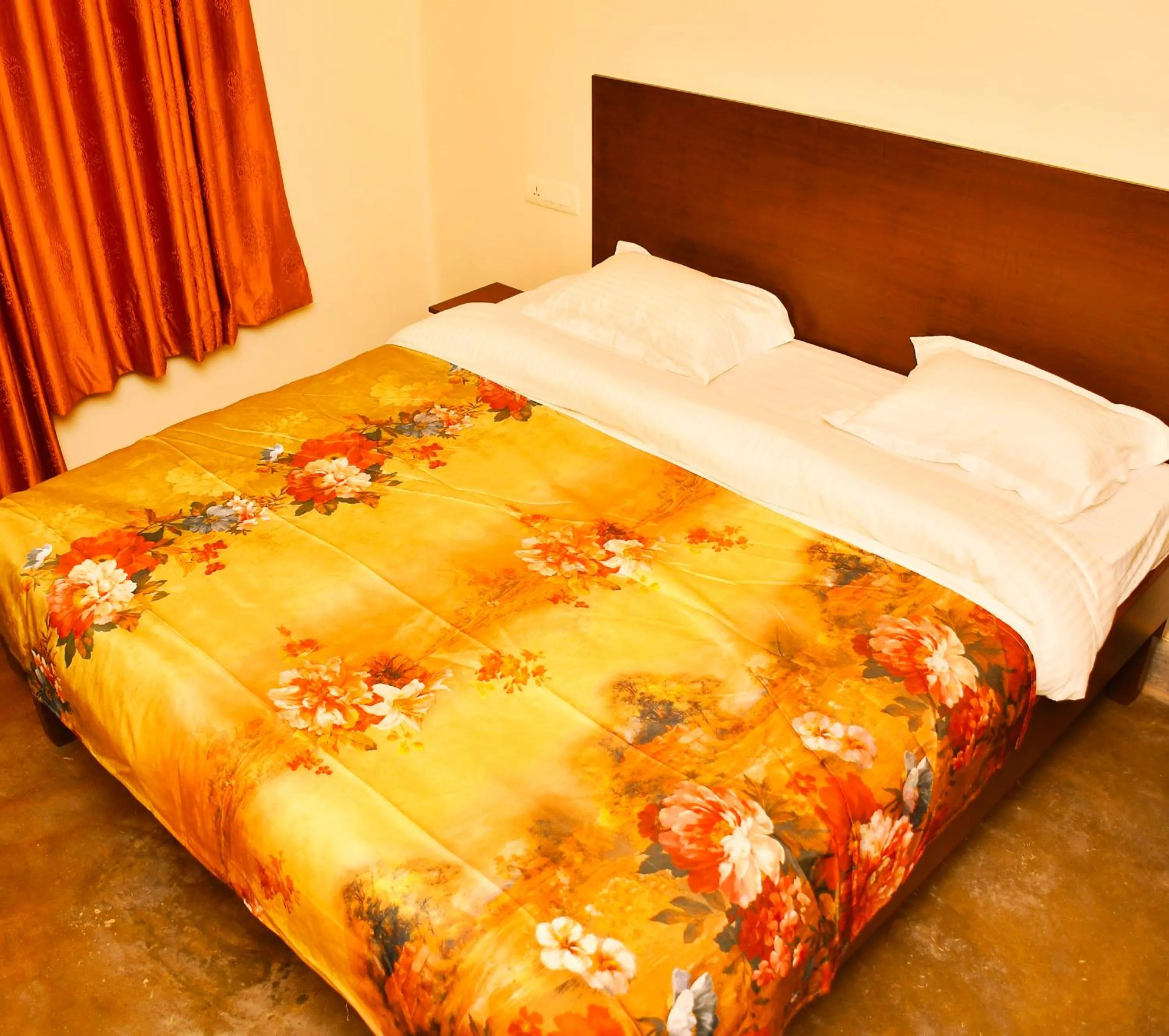 Bed in Gobind Bhawan Heritage Hotel