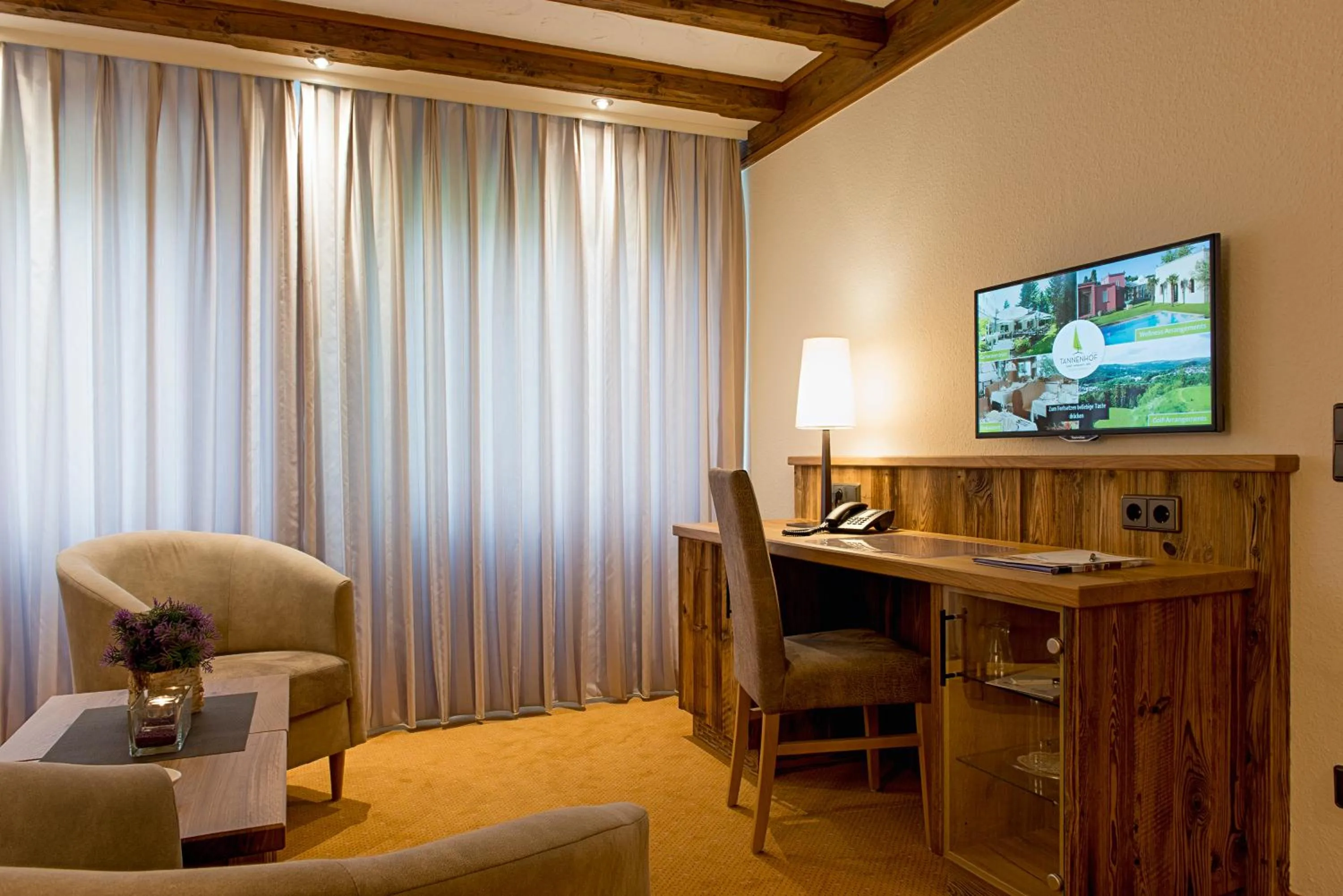 Photo of the whole room in Gronauer Tannenhof