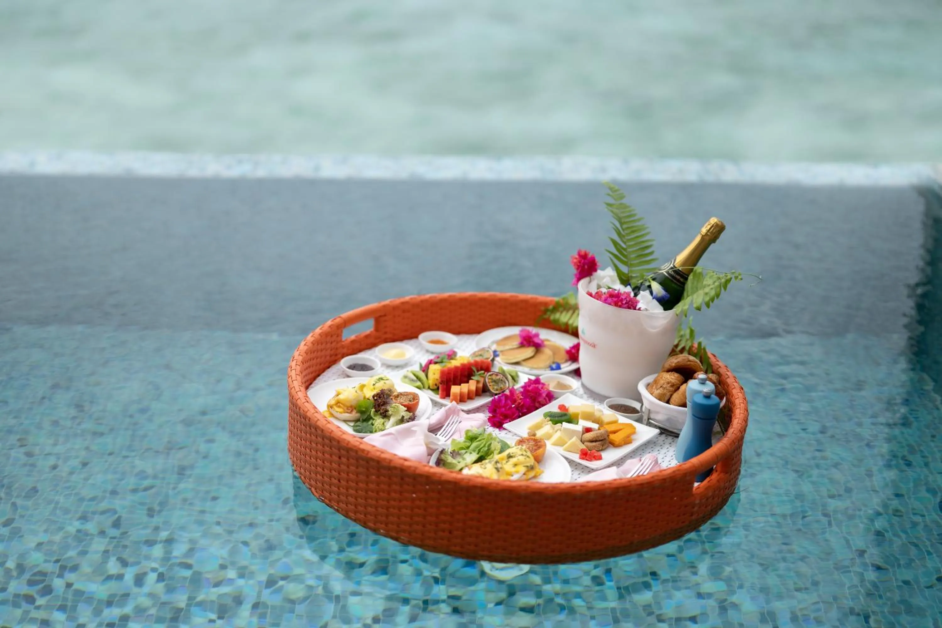 Breakfast in Cora Cora Maldives - Premium All-Inclusive Resort