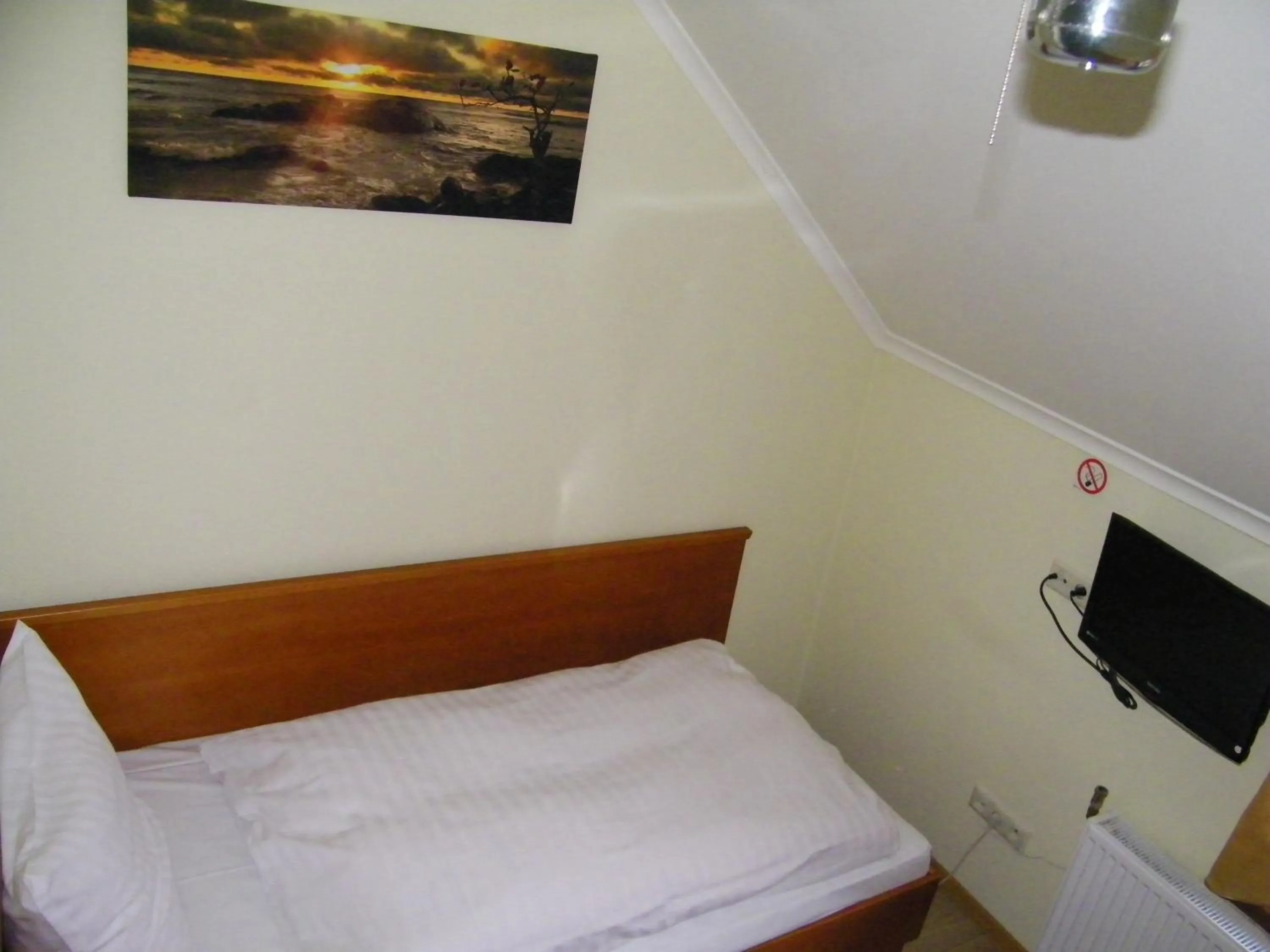 Bed in Hotel Restauracja Tawerna Gliwice