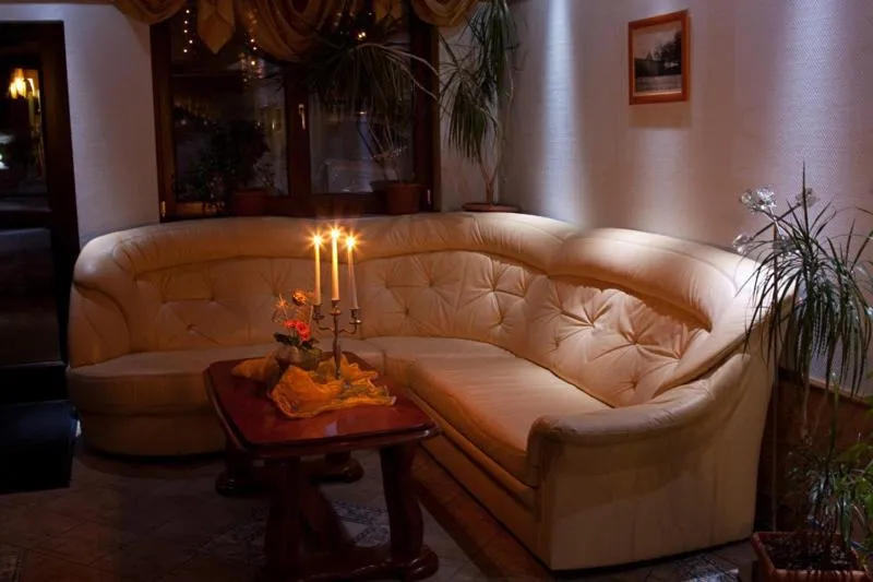 Seating area in Hotel Restauracja Tawerna Gliwice