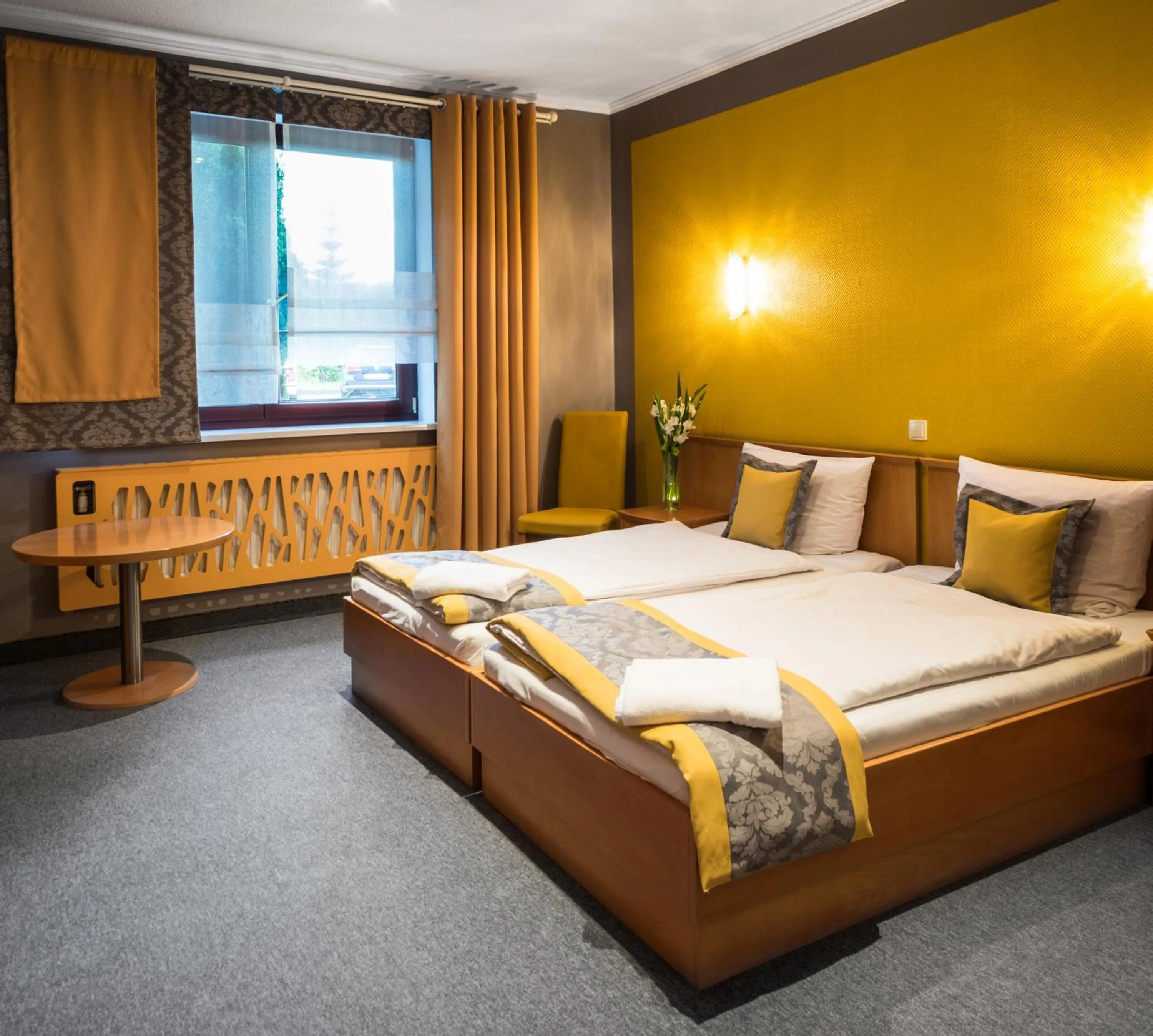 Bed in Hotel Restauracja Tawerna Gliwice