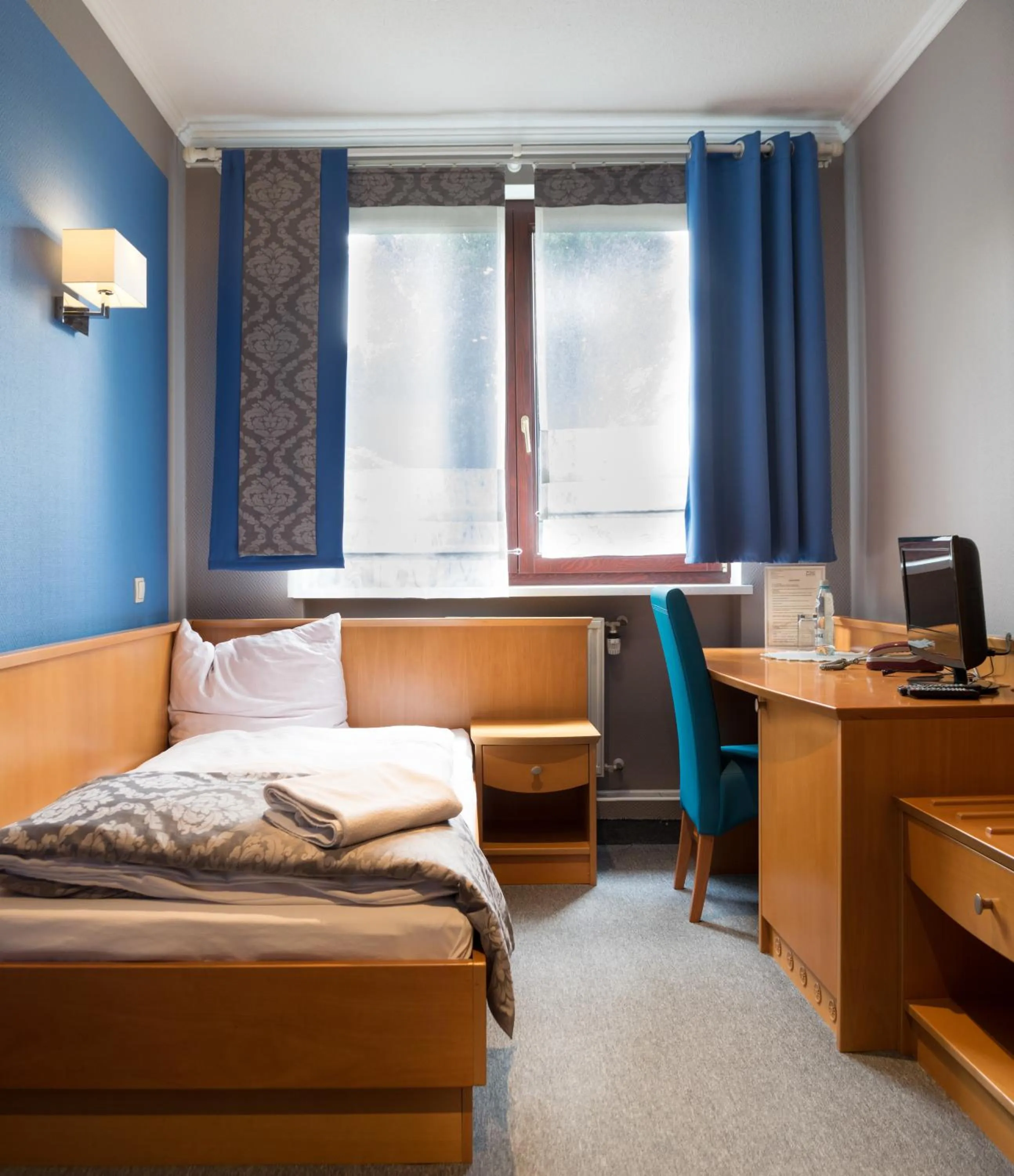 Bed in Hotel Restauracja Tawerna Gliwice