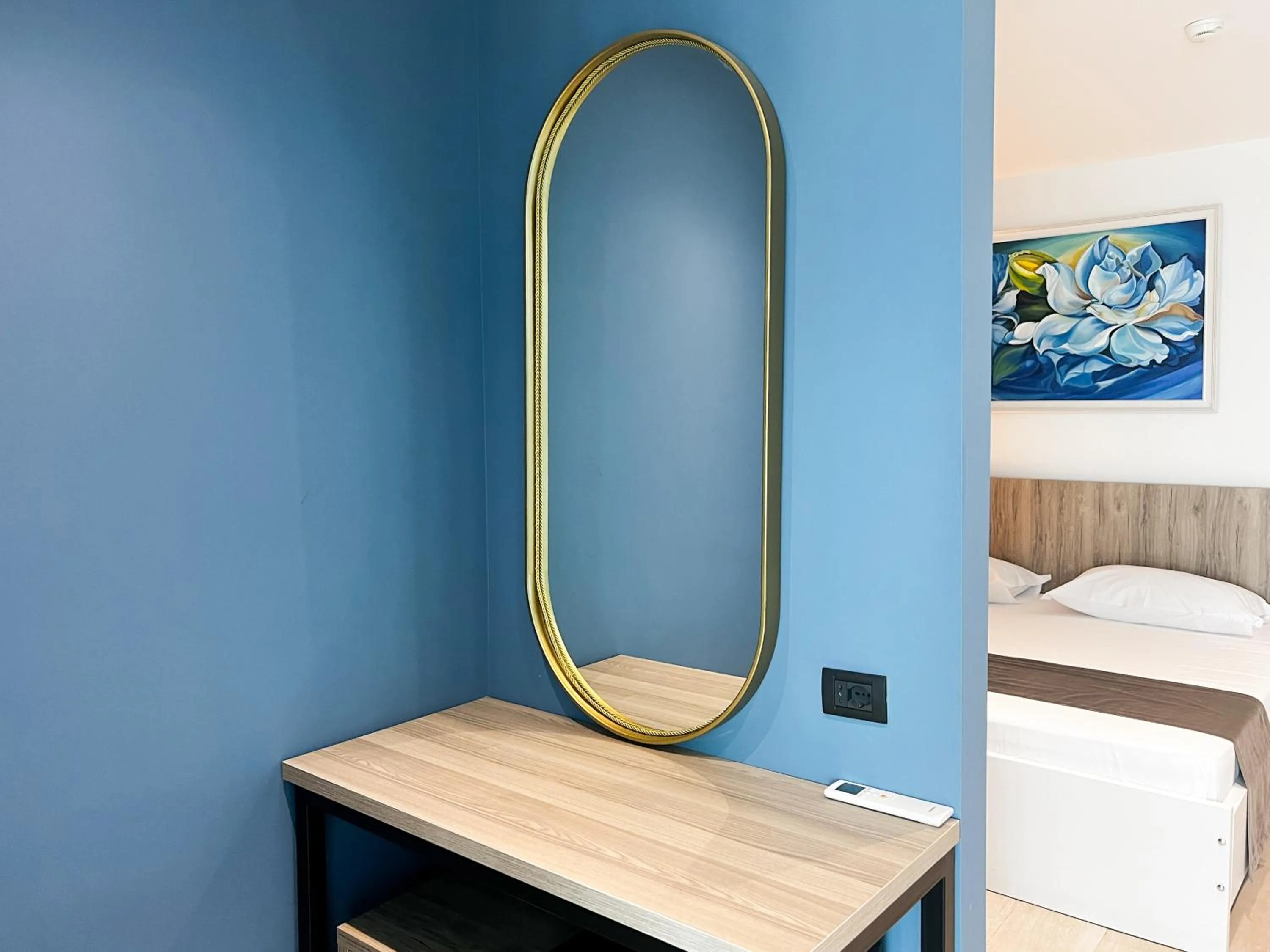 Decorative detail, Bed in Jata Hotel