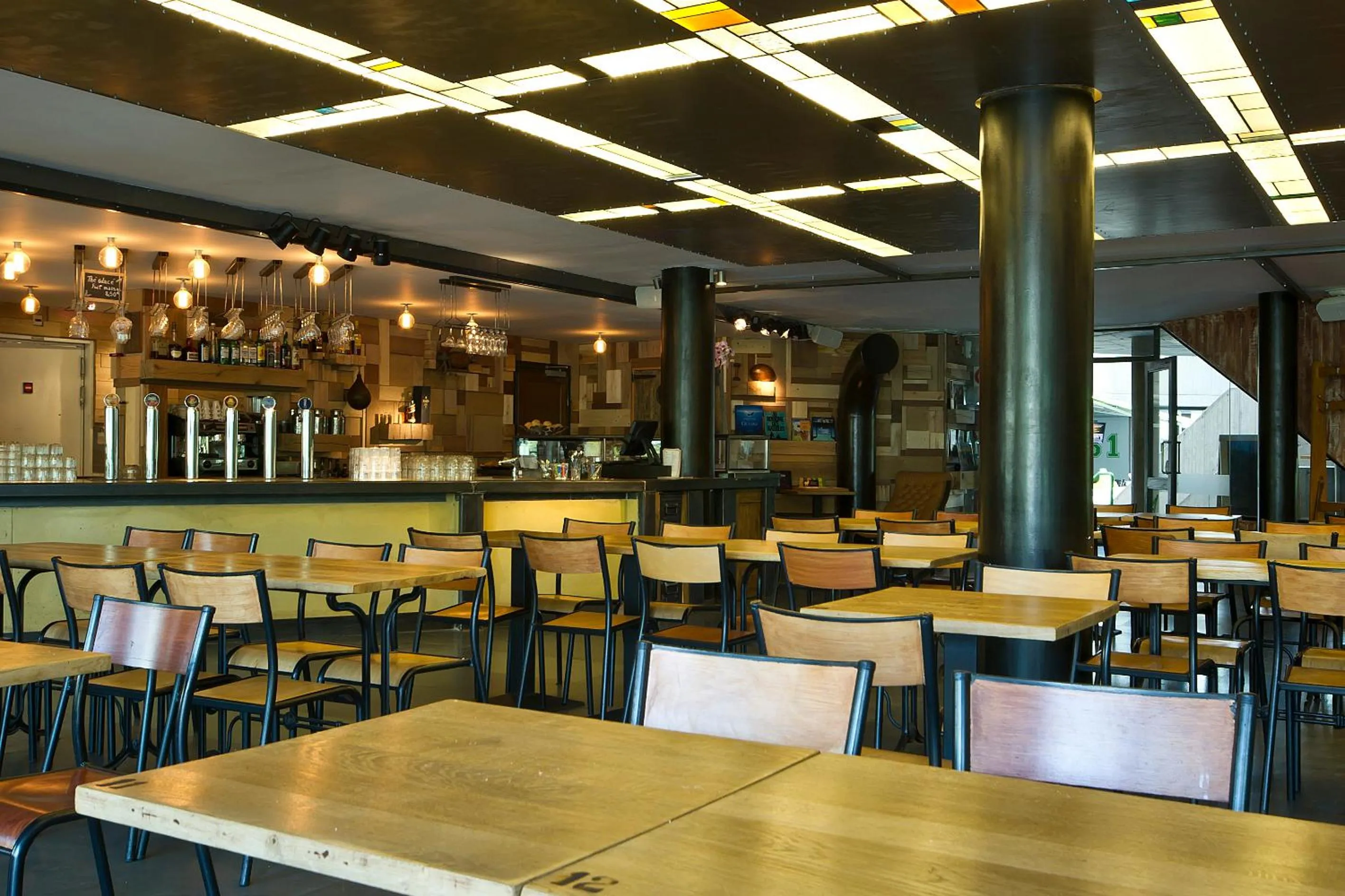 Restaurant/places to eat in Auberge des 3 Fontaines - Youth Hostel