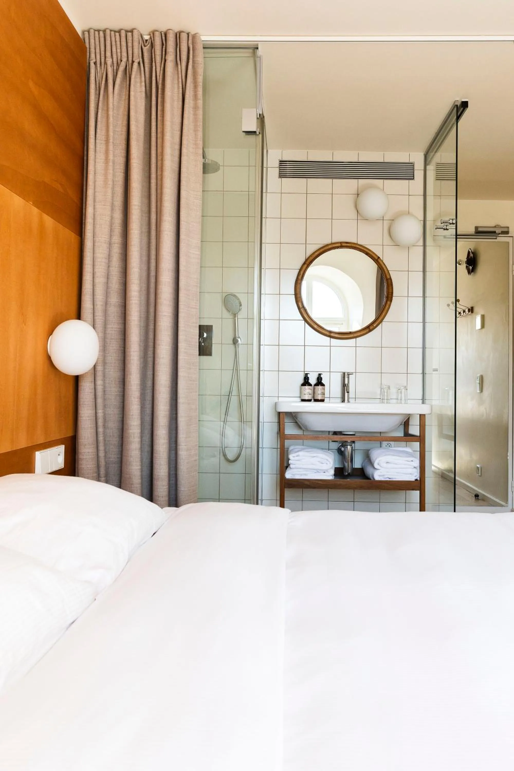 Bed in Hôtel Cabane - Orso Hotels