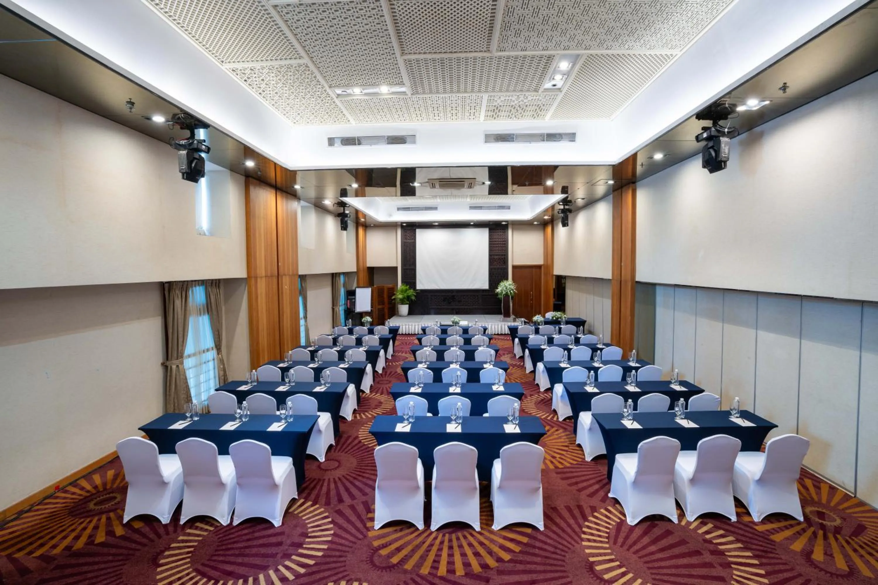 Meeting/conference room in Garden Plaza Saigon - Formerly PARKROYAL Saigon