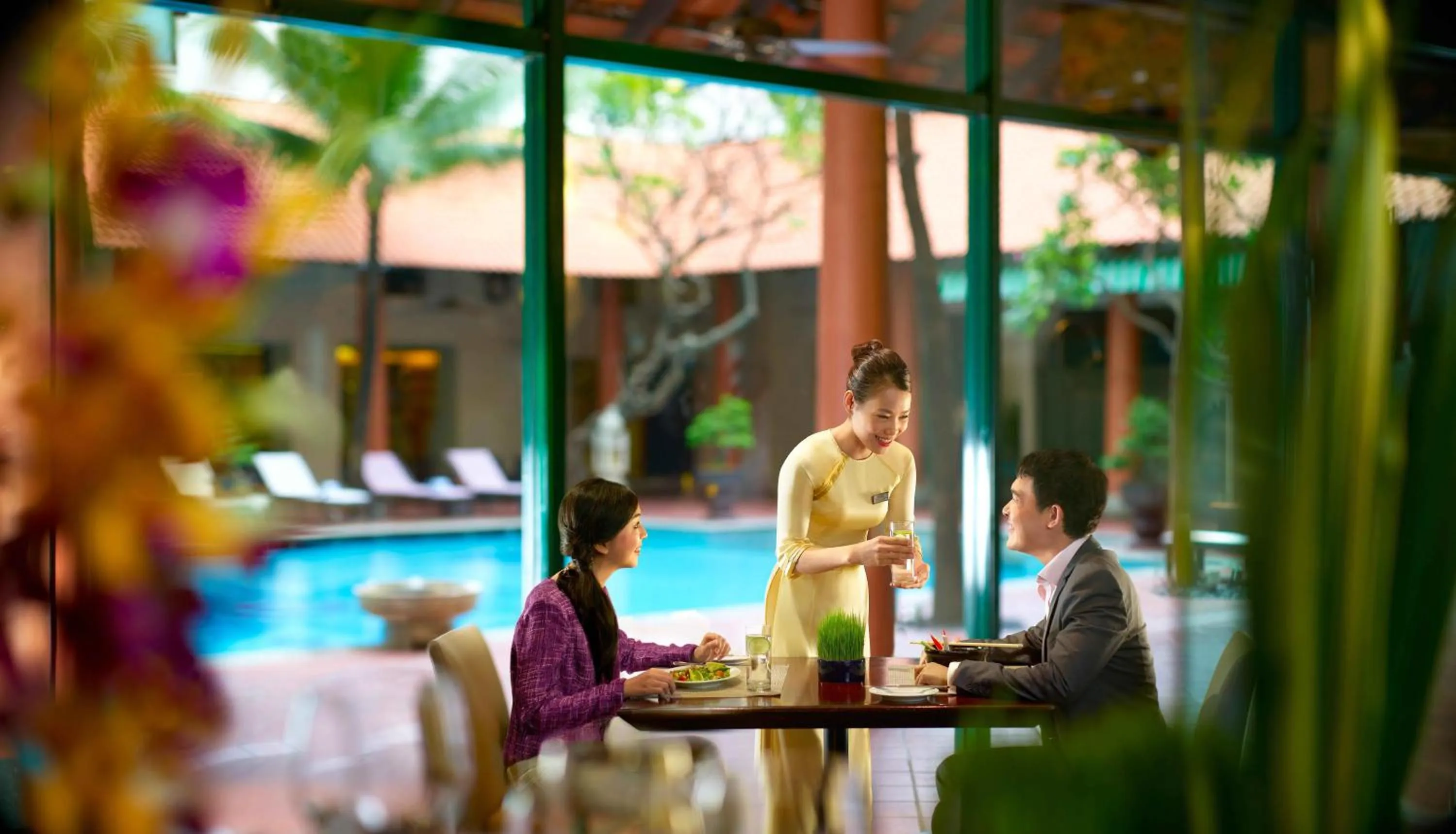 Restaurant/places to eat in PARKROYAL Saigon