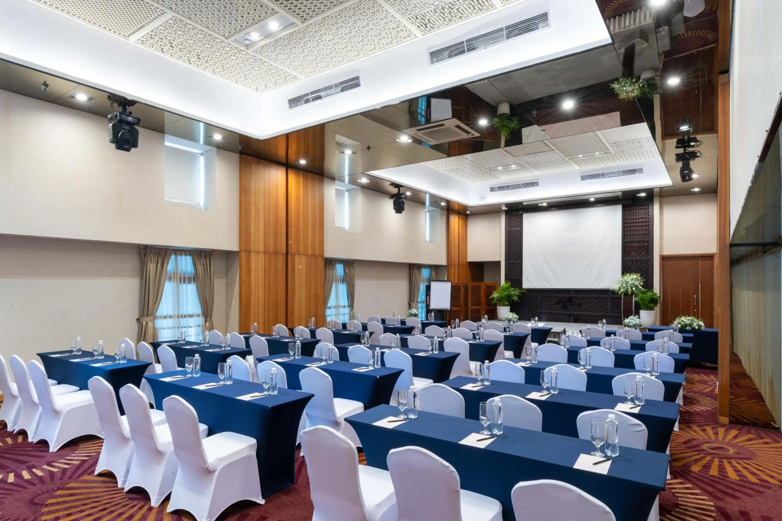 Meeting/conference room in Garden Plaza Saigon - Formerly PARKROYAL Saigon