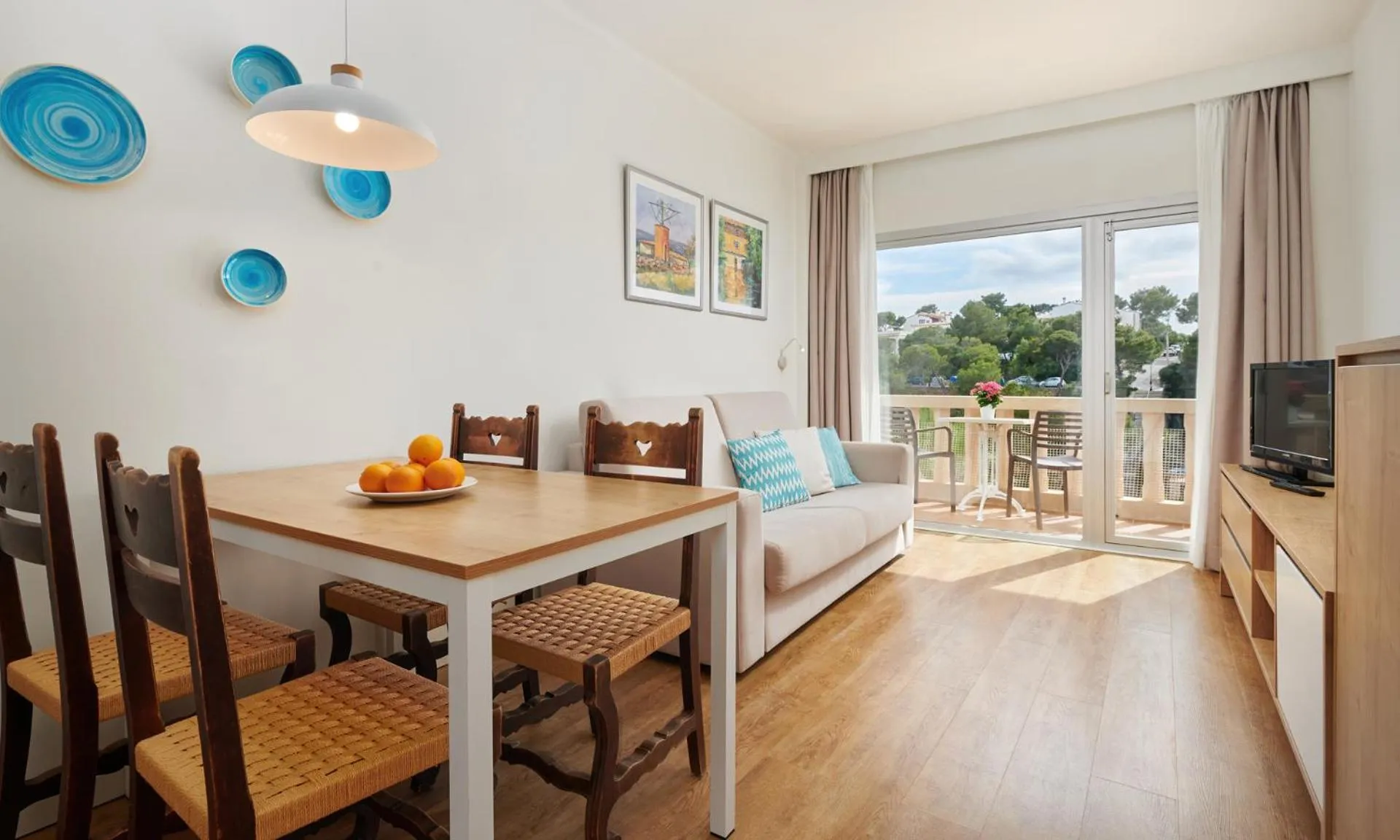 Living room in Hotel Apartamentos Cala Santanyi