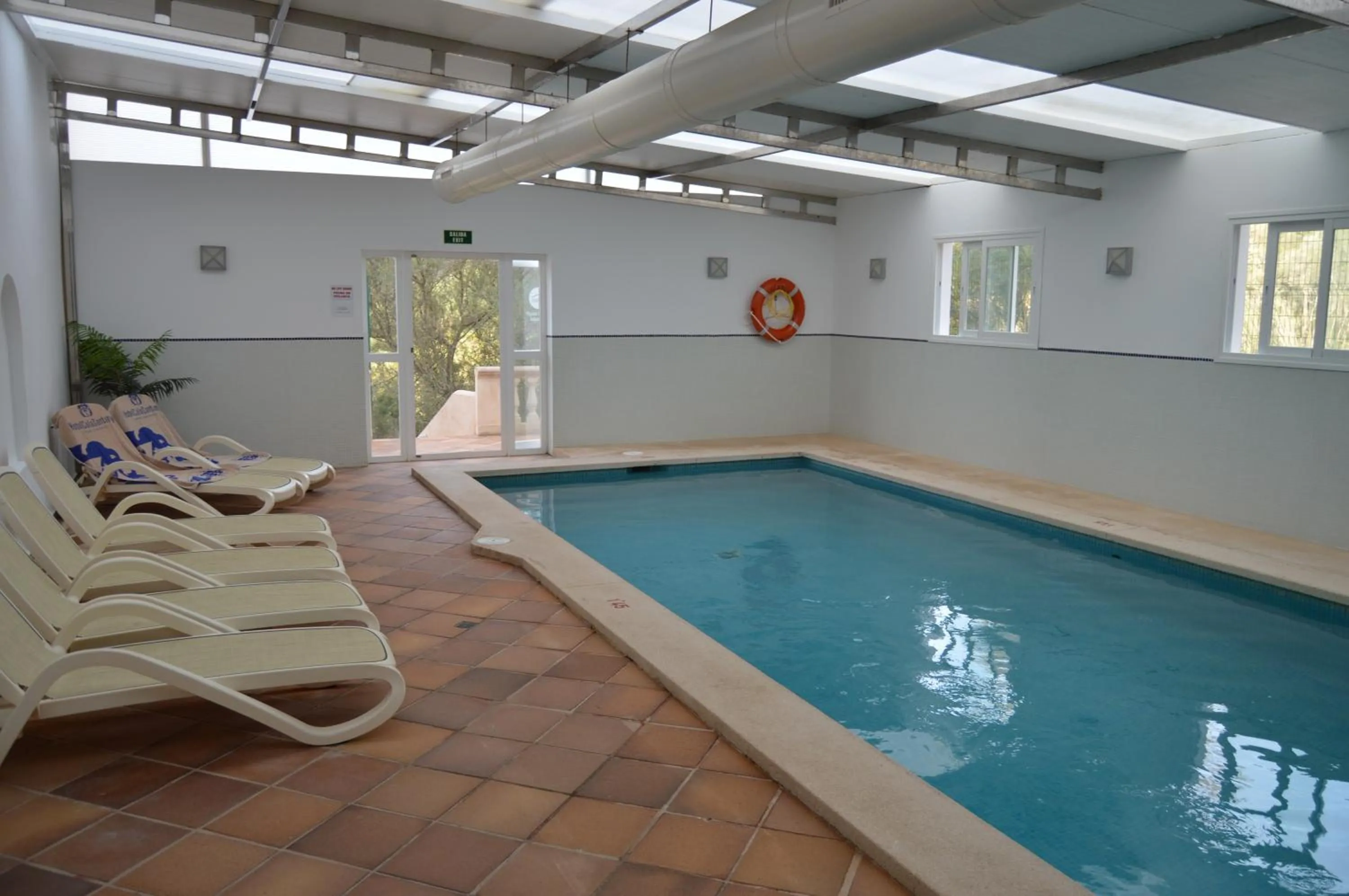 Swimming pool in Hotel Apartamentos Cala Santanyi