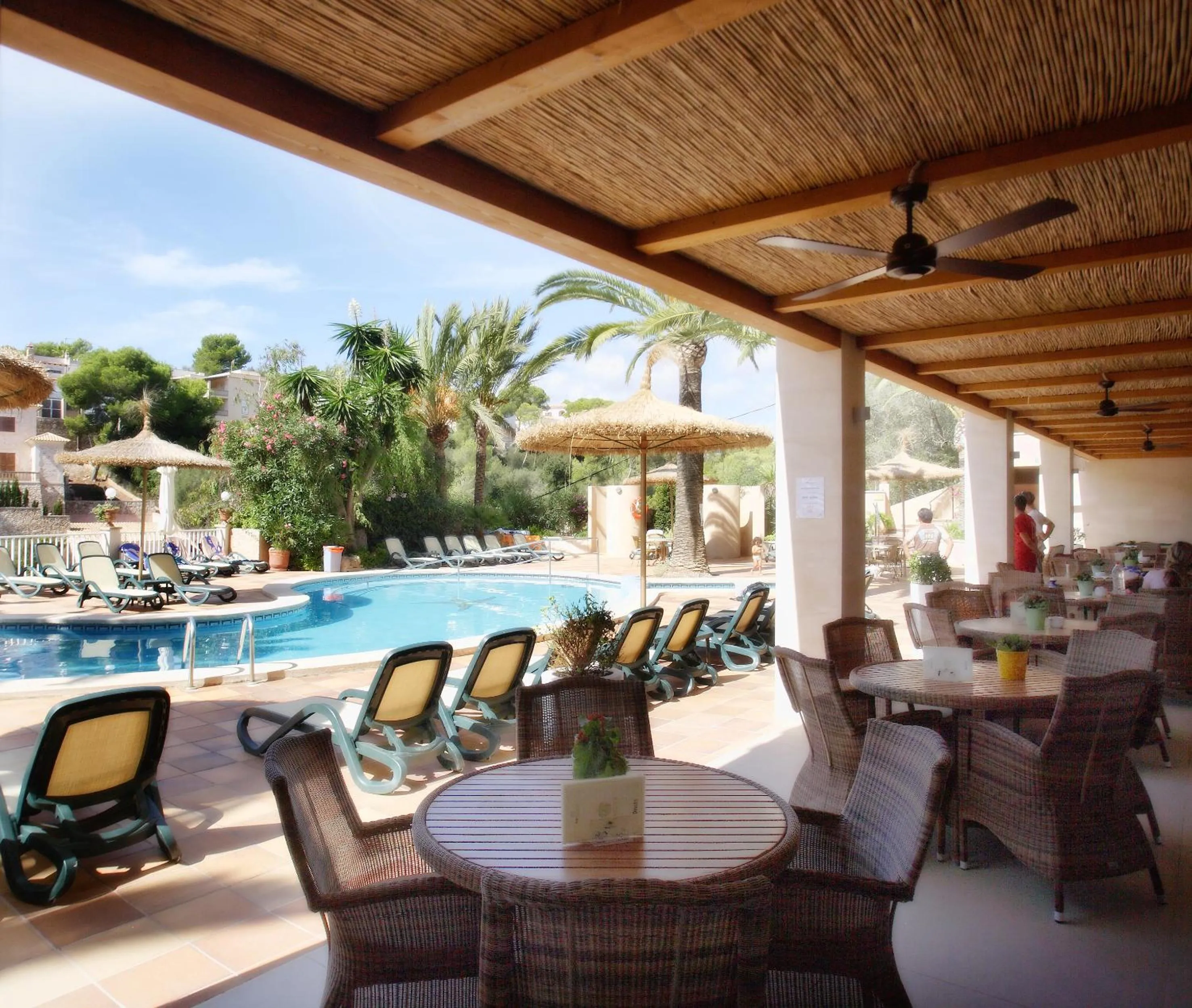 Balcony/Terrace in Hotel Apartamentos Cala Santanyi