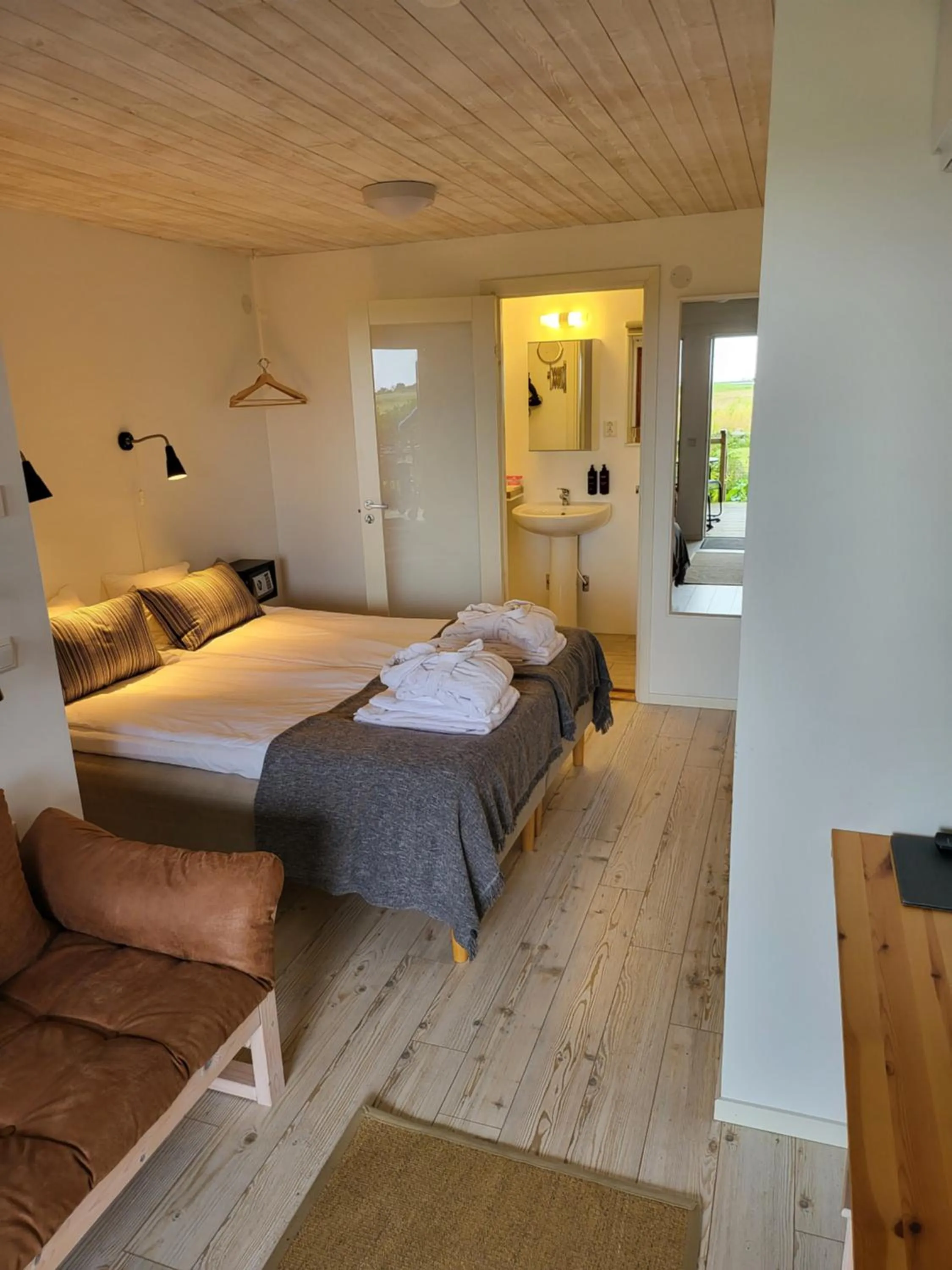 Bed in Bodelssons by the Sea