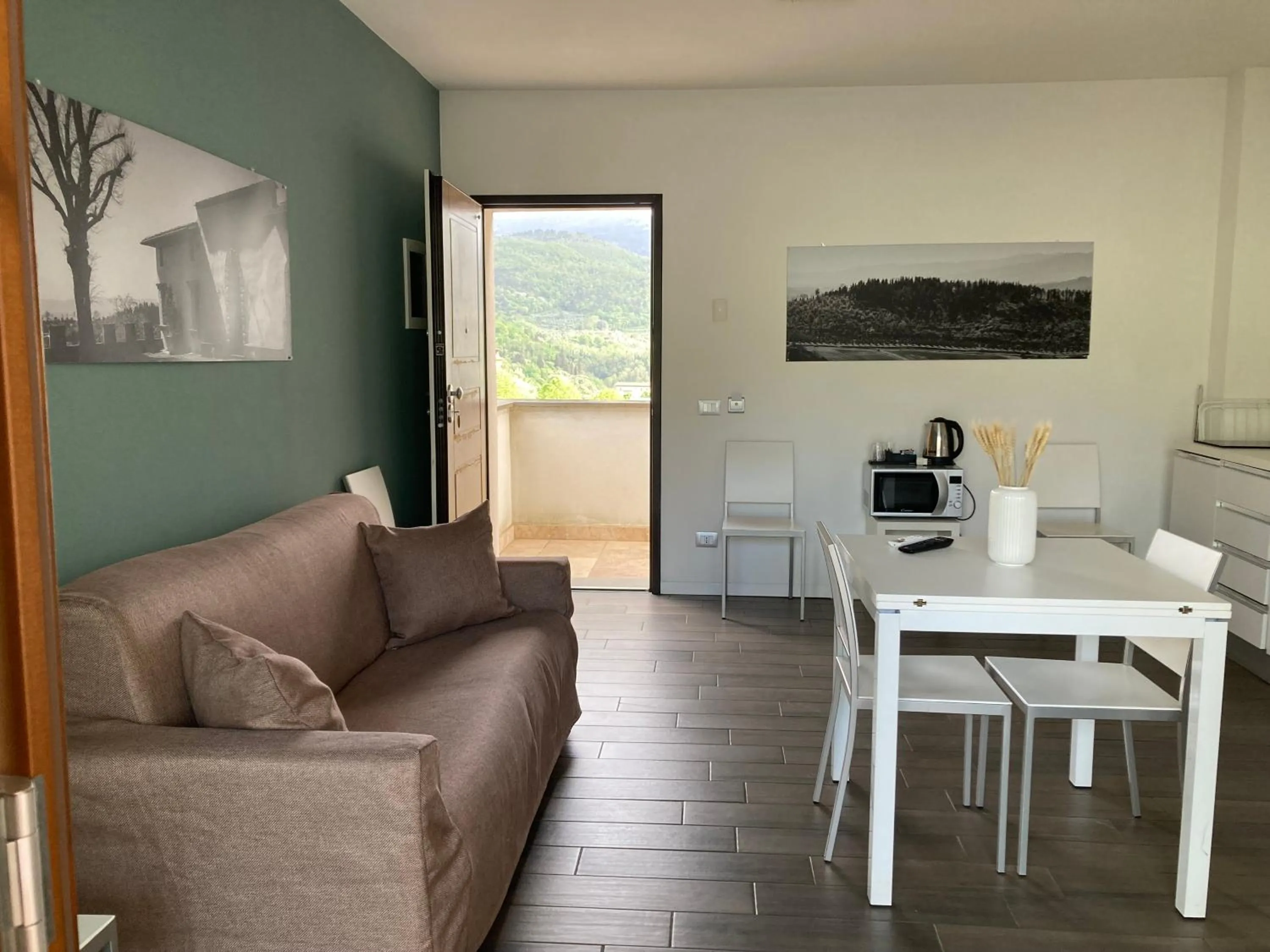 Kitchen or kitchenette in The Florence Hills Resort & Wellness