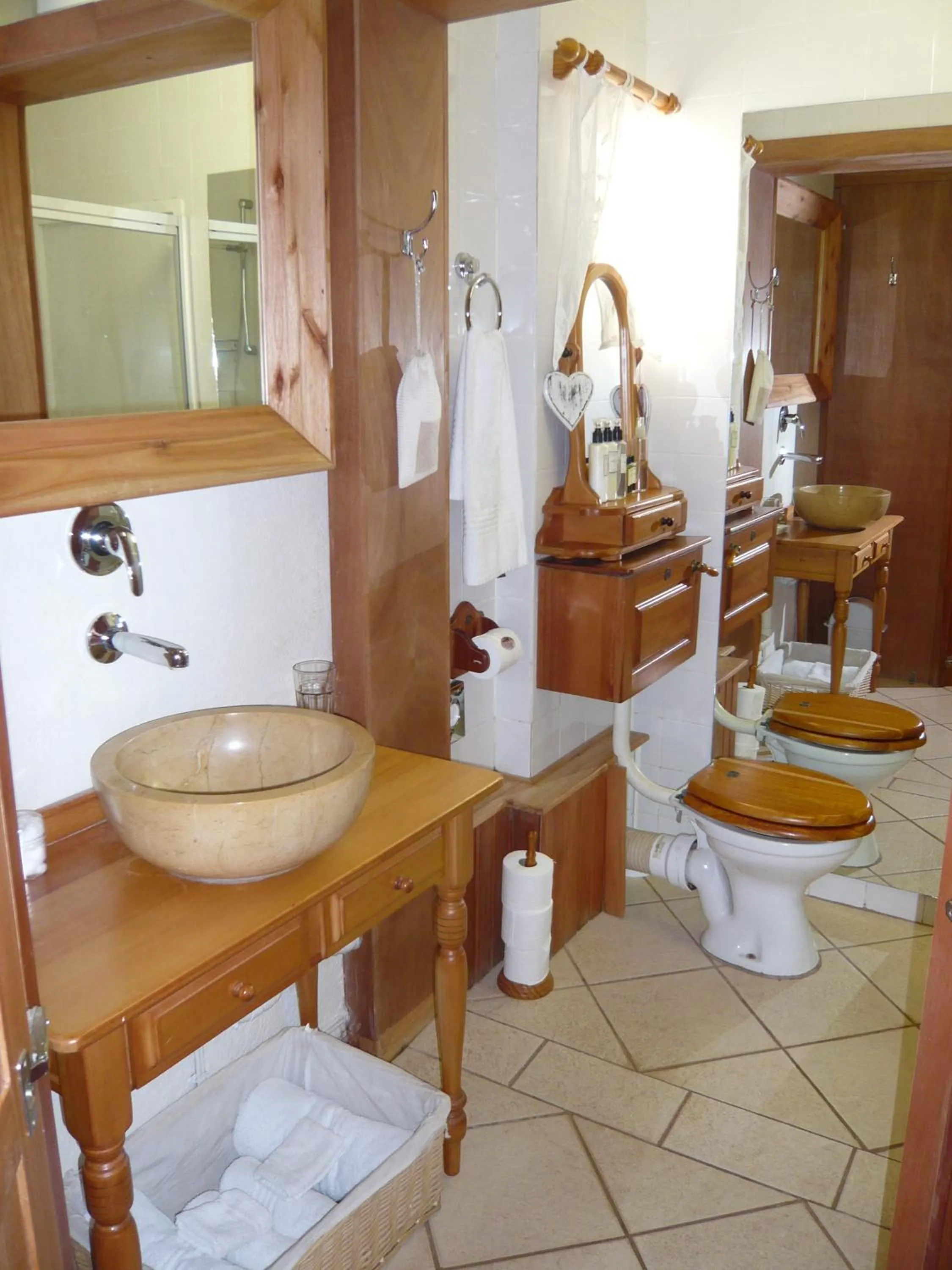 Dusk to Dawn Guesthouse