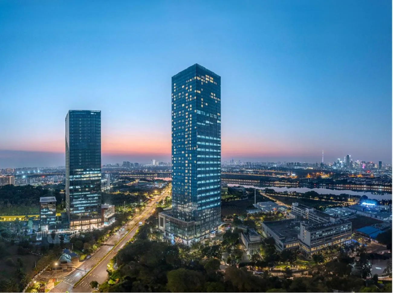 Property building in Somerset Bio-Island Guangzhou