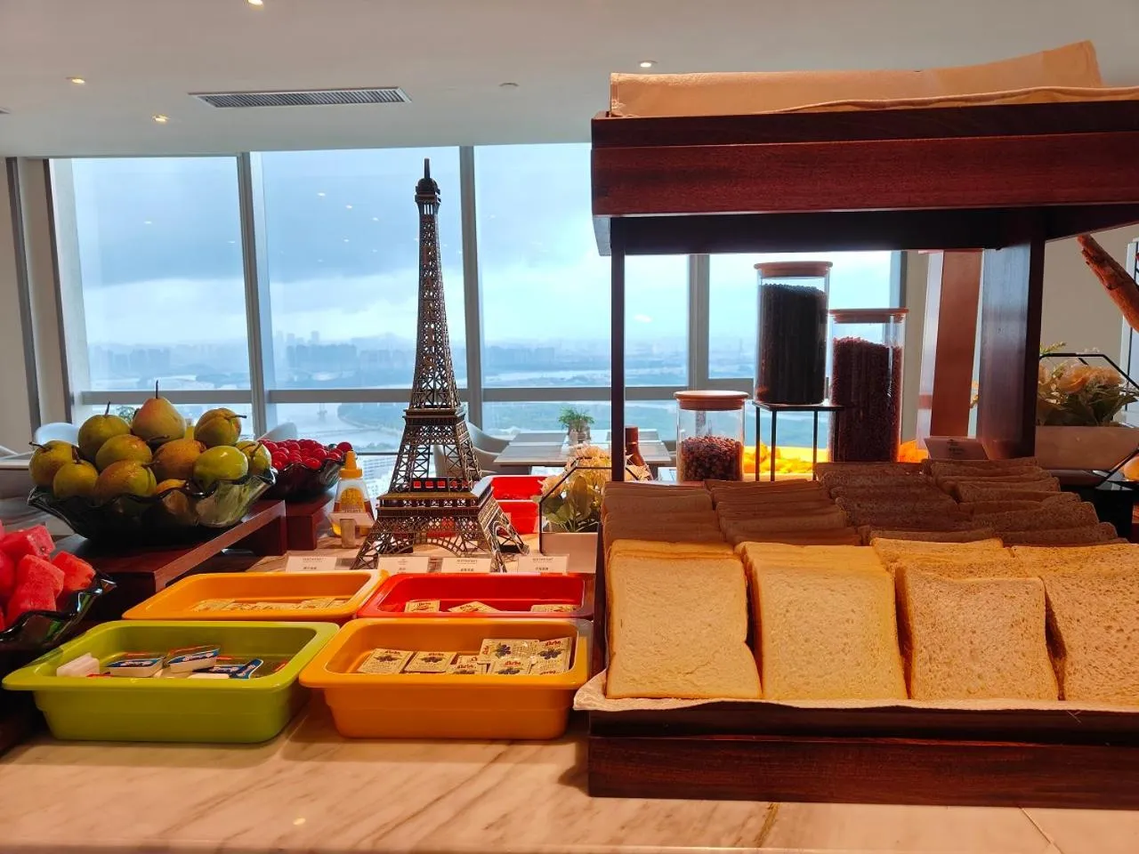 Breakfast in Somerset Bio-Island Guangzhou