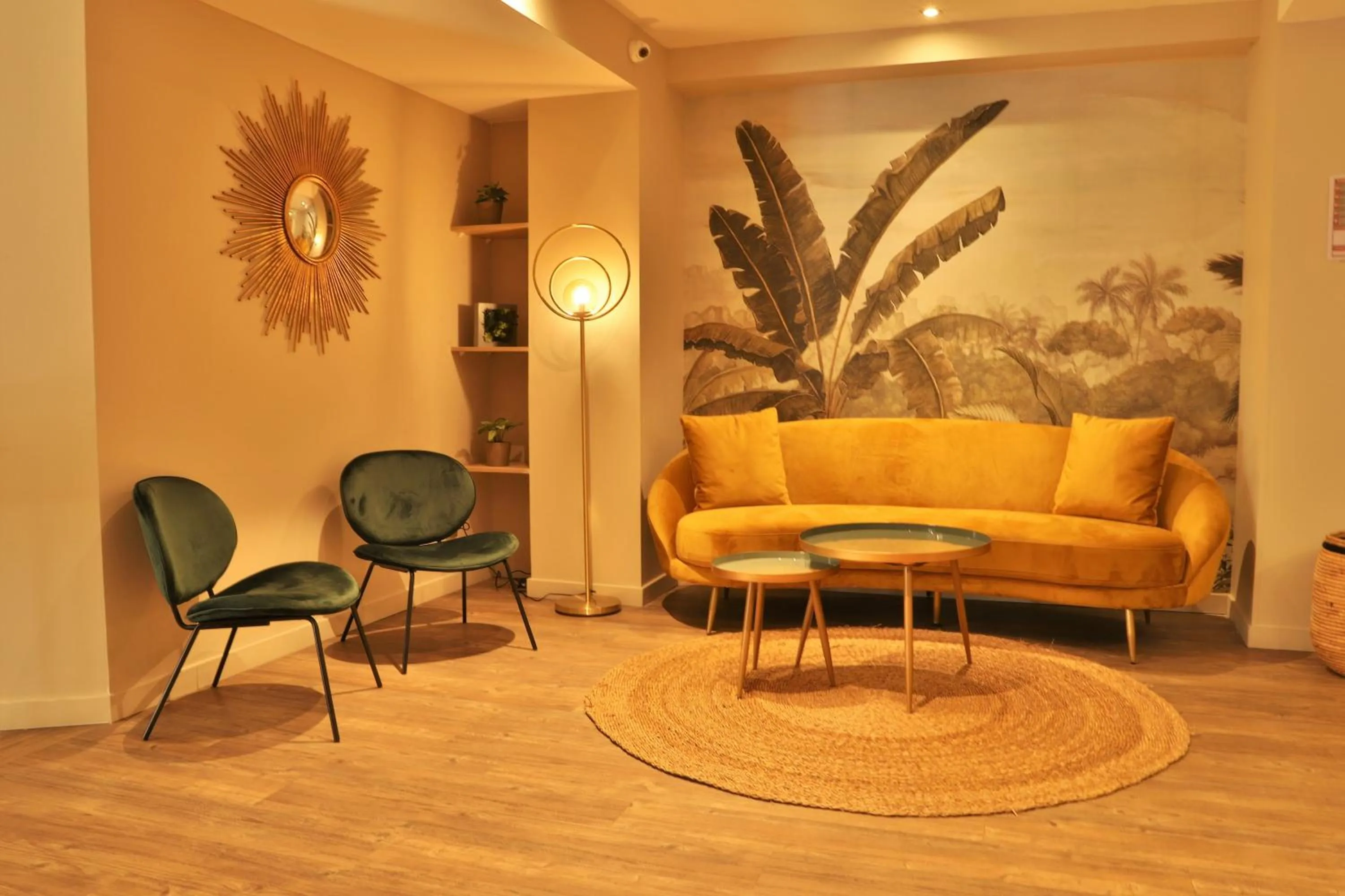 Lobby or reception in SOWELL Family Hôtel Port Grimaud